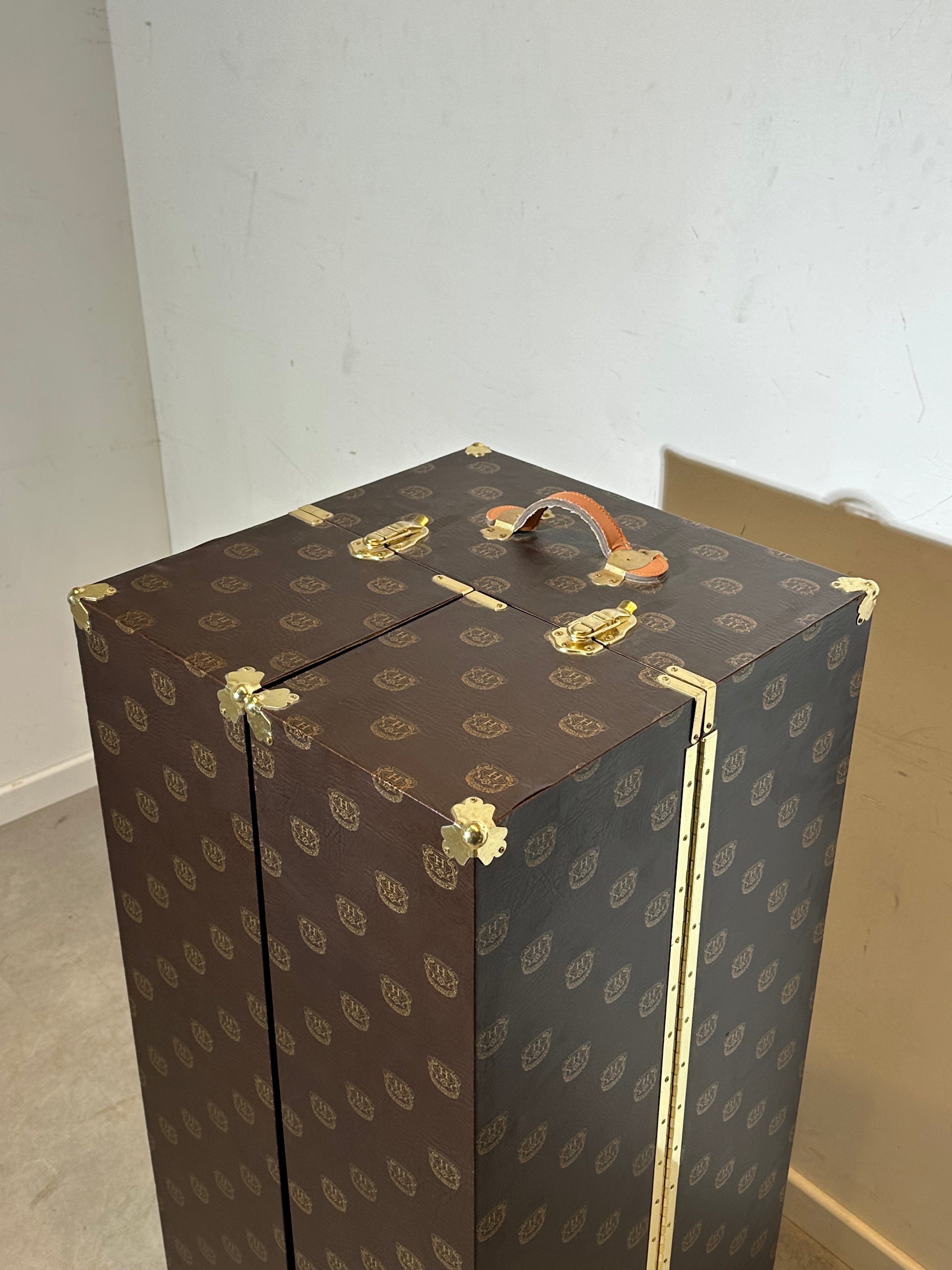 Hendrick’s Gin bar suitcase cabinet