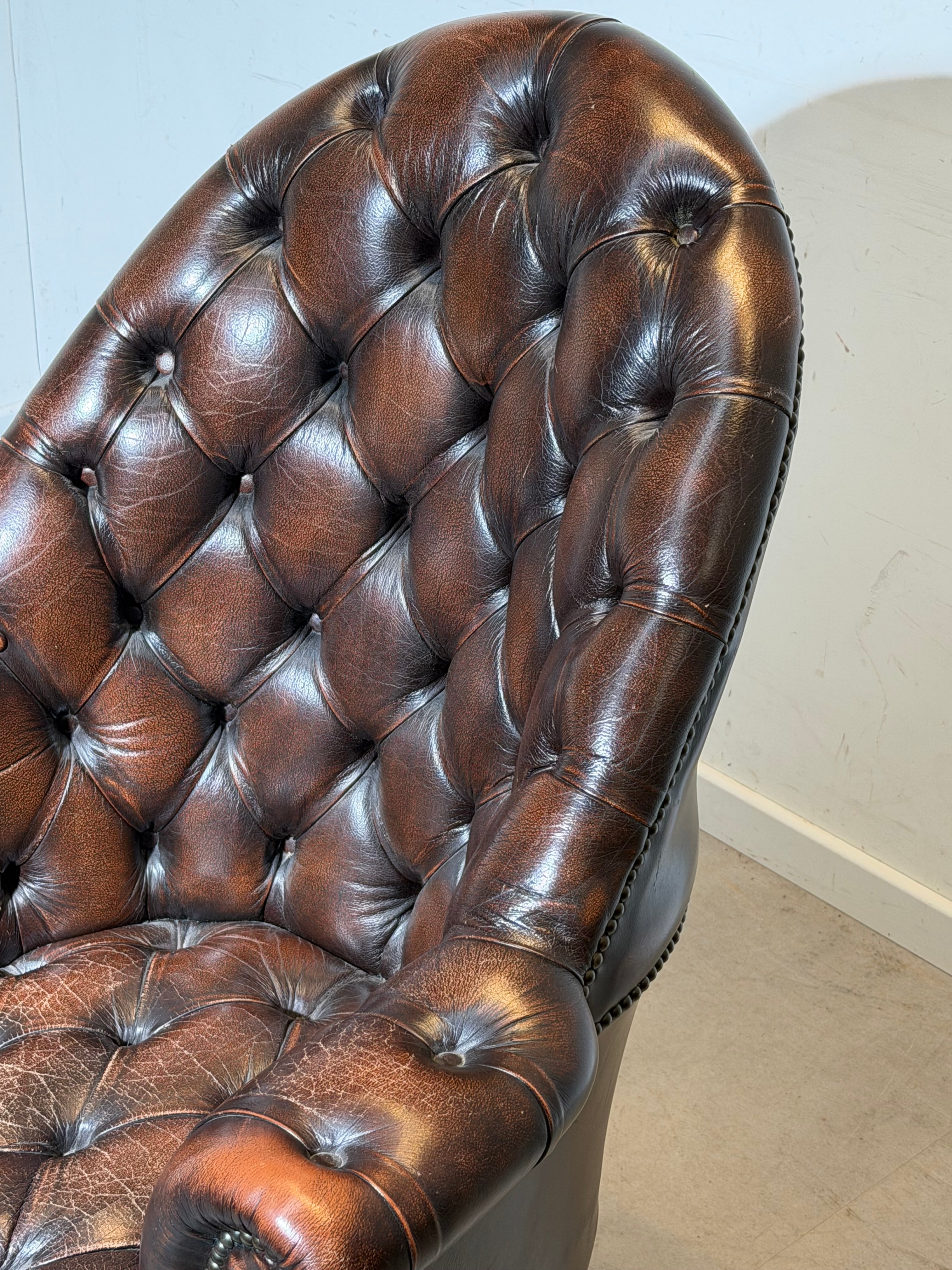 Chesterfield Directors Desk Chair in Brown Leather – Adjustable Height