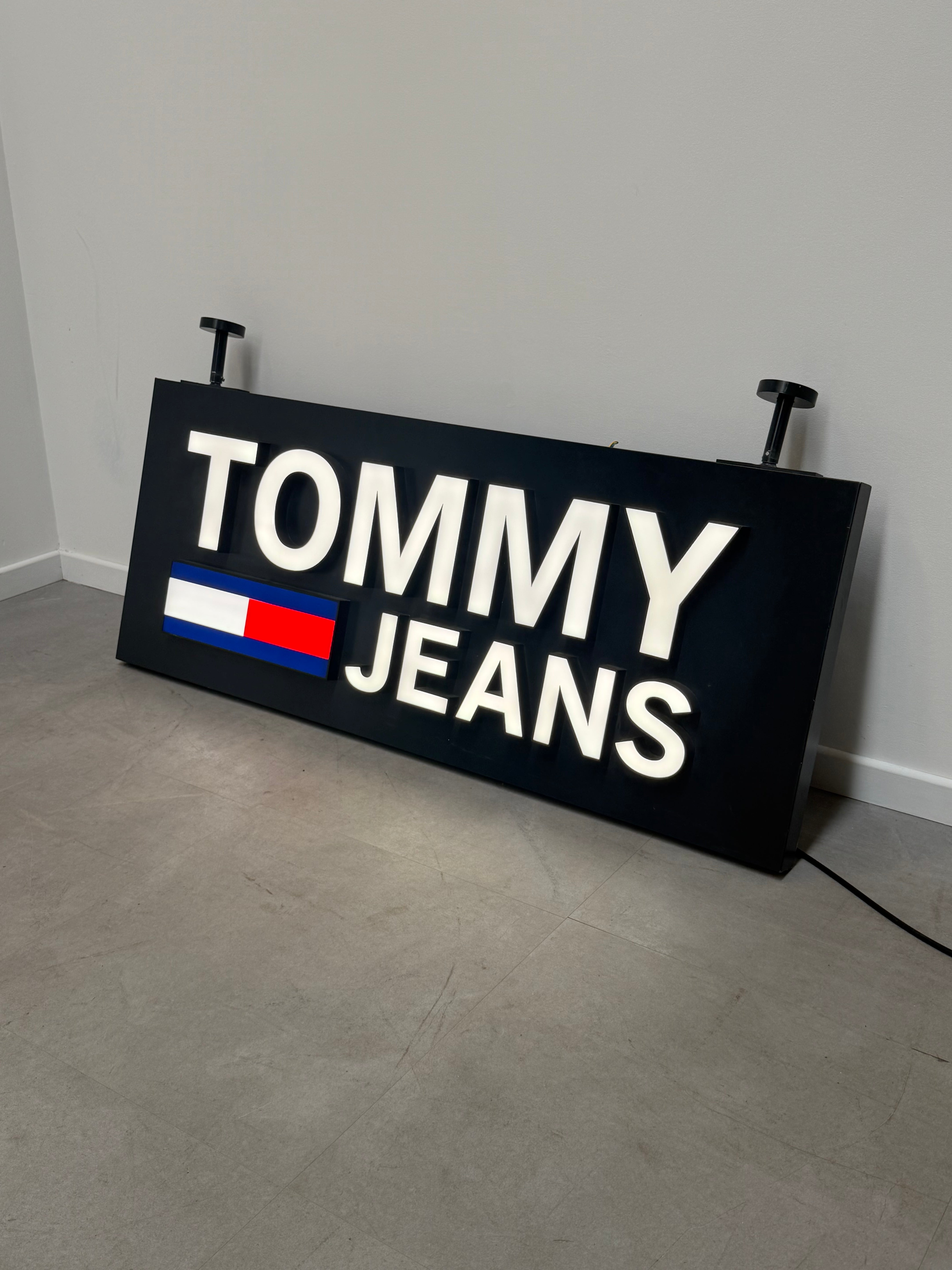 Vintage Tommy Jeans Illuminated Store Sign – Large Advertising Lightbox