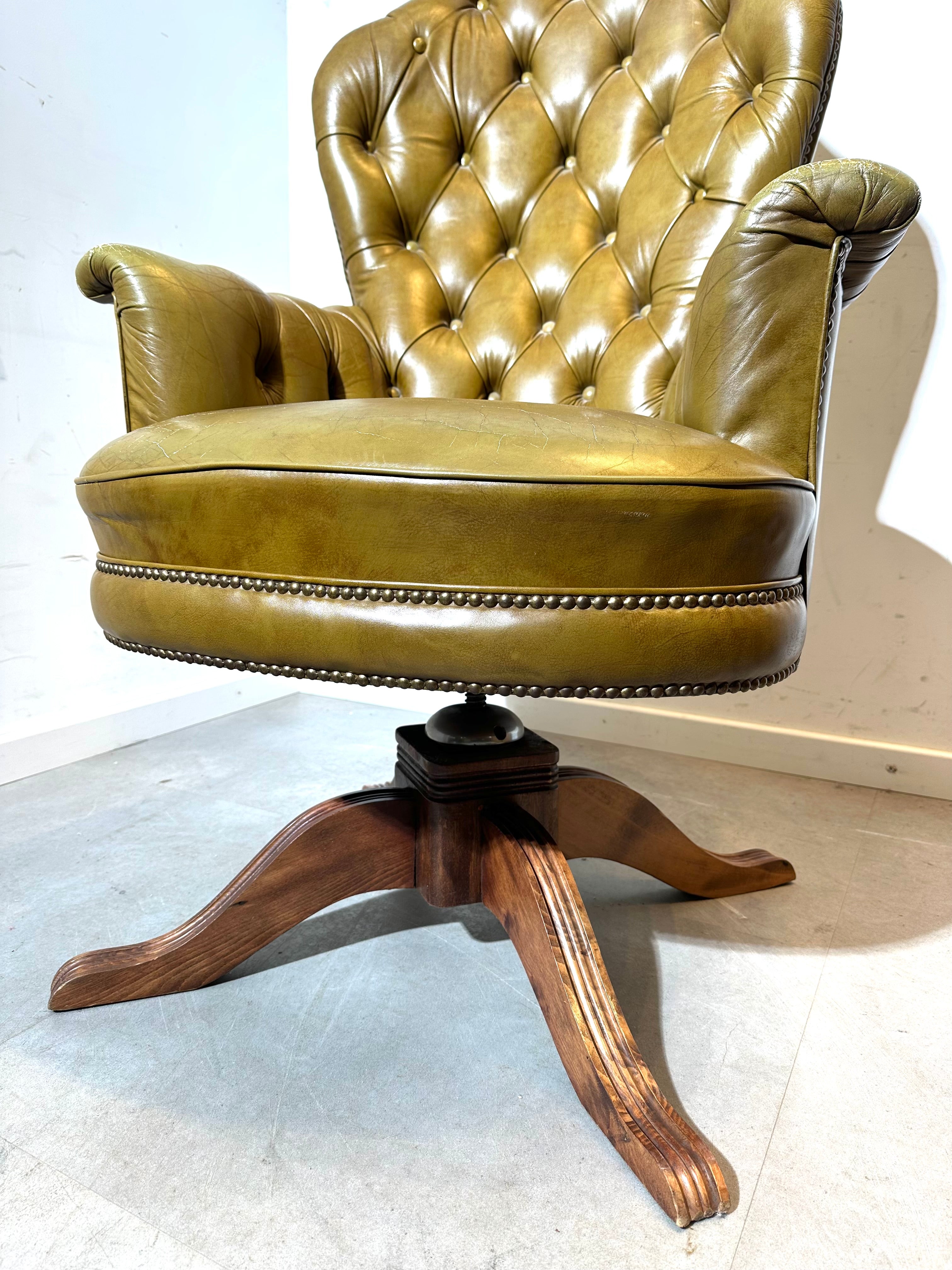 Vintage Chesterfield Swivel Armchair in Olive Green Leather