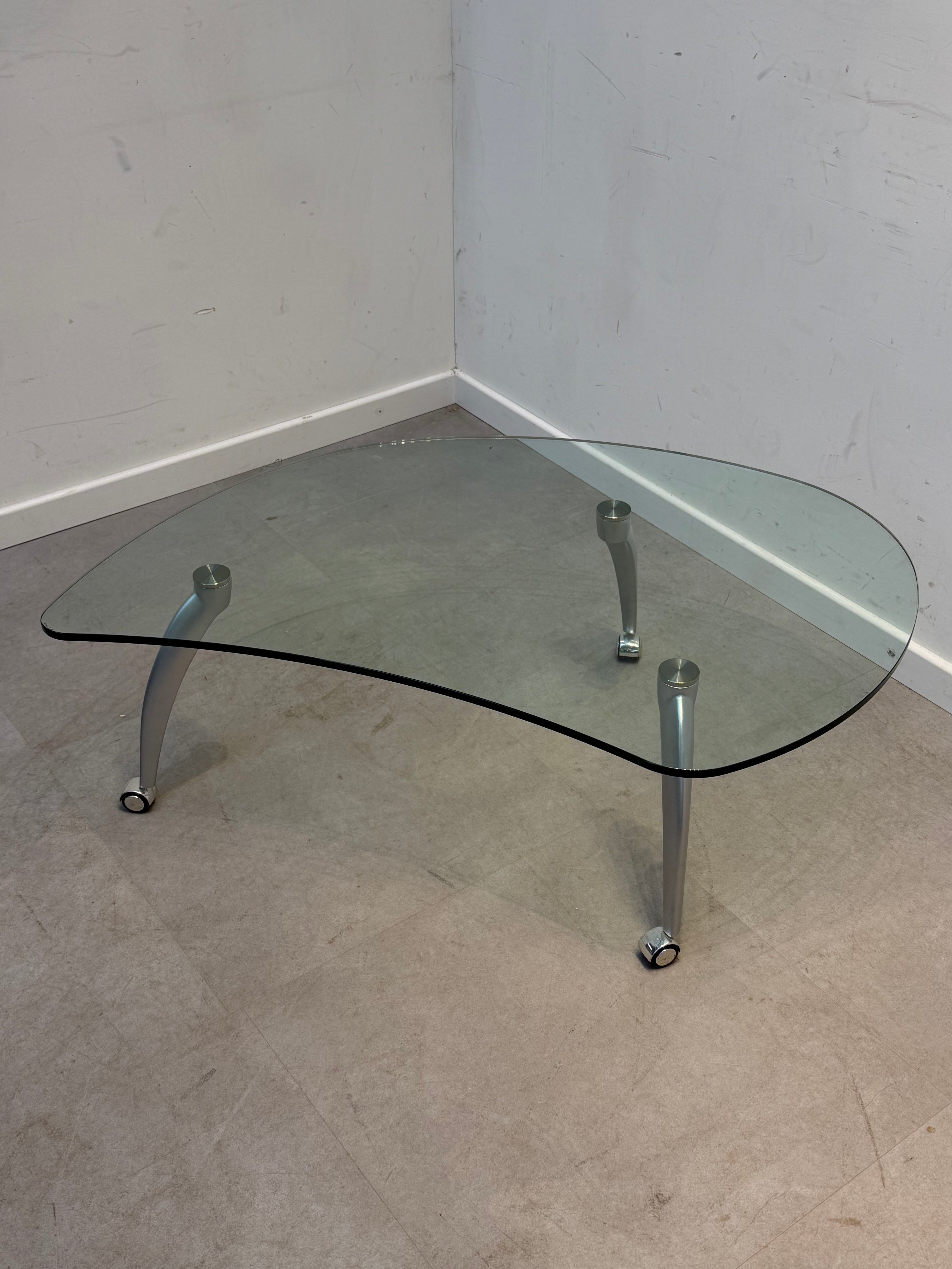 Rolf Benz Glass Coffee Table on Wheels – 168 x 115 x 38 cm