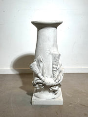 Colonne à piédestal sculpturale de grande taille – Motif classique de corde et de torche