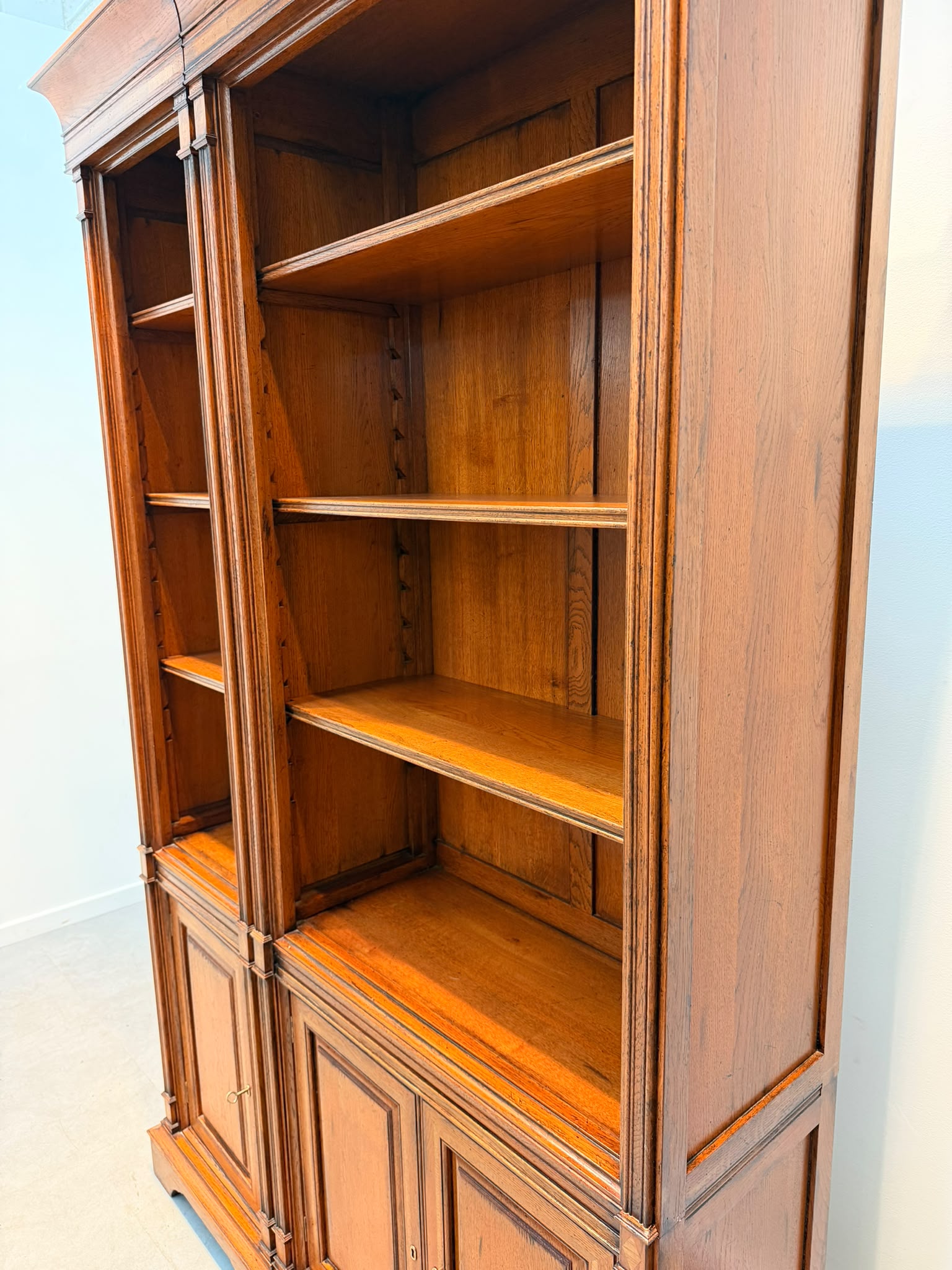Open Bookcase Cabinet “Antique Collection” - Cherrywood