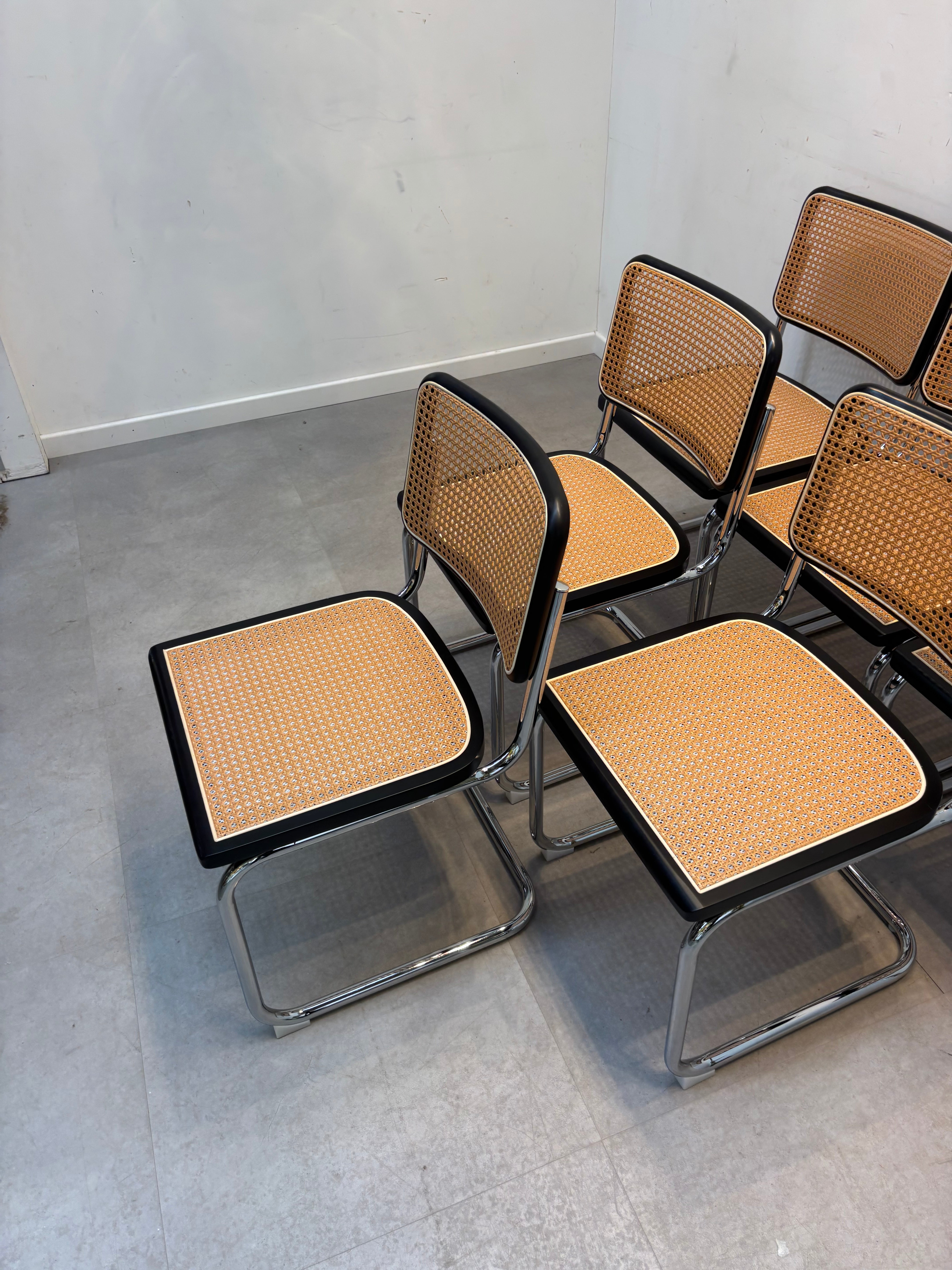 S-Chair Black Chrome