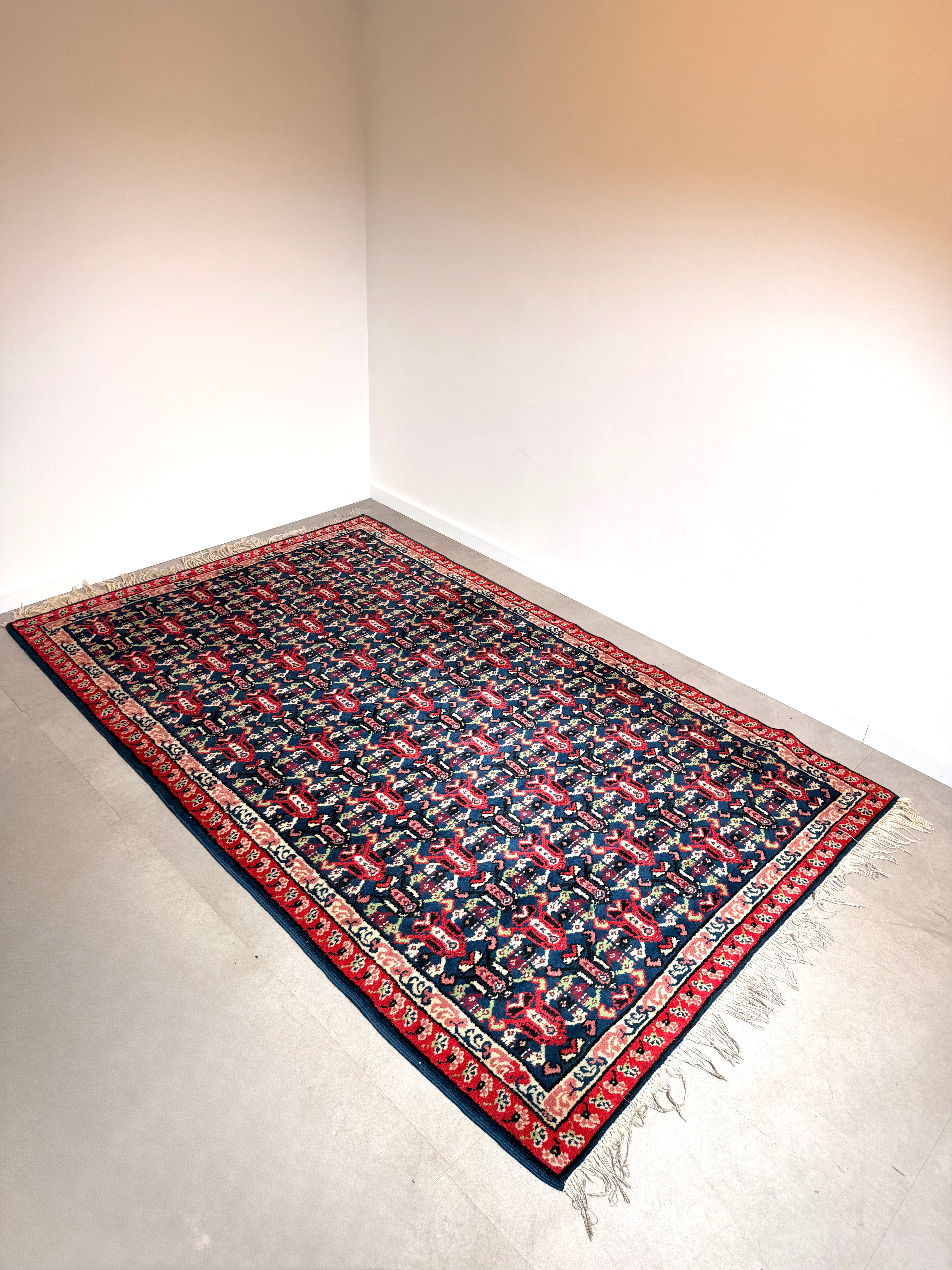 Patterned Rug Persian Style