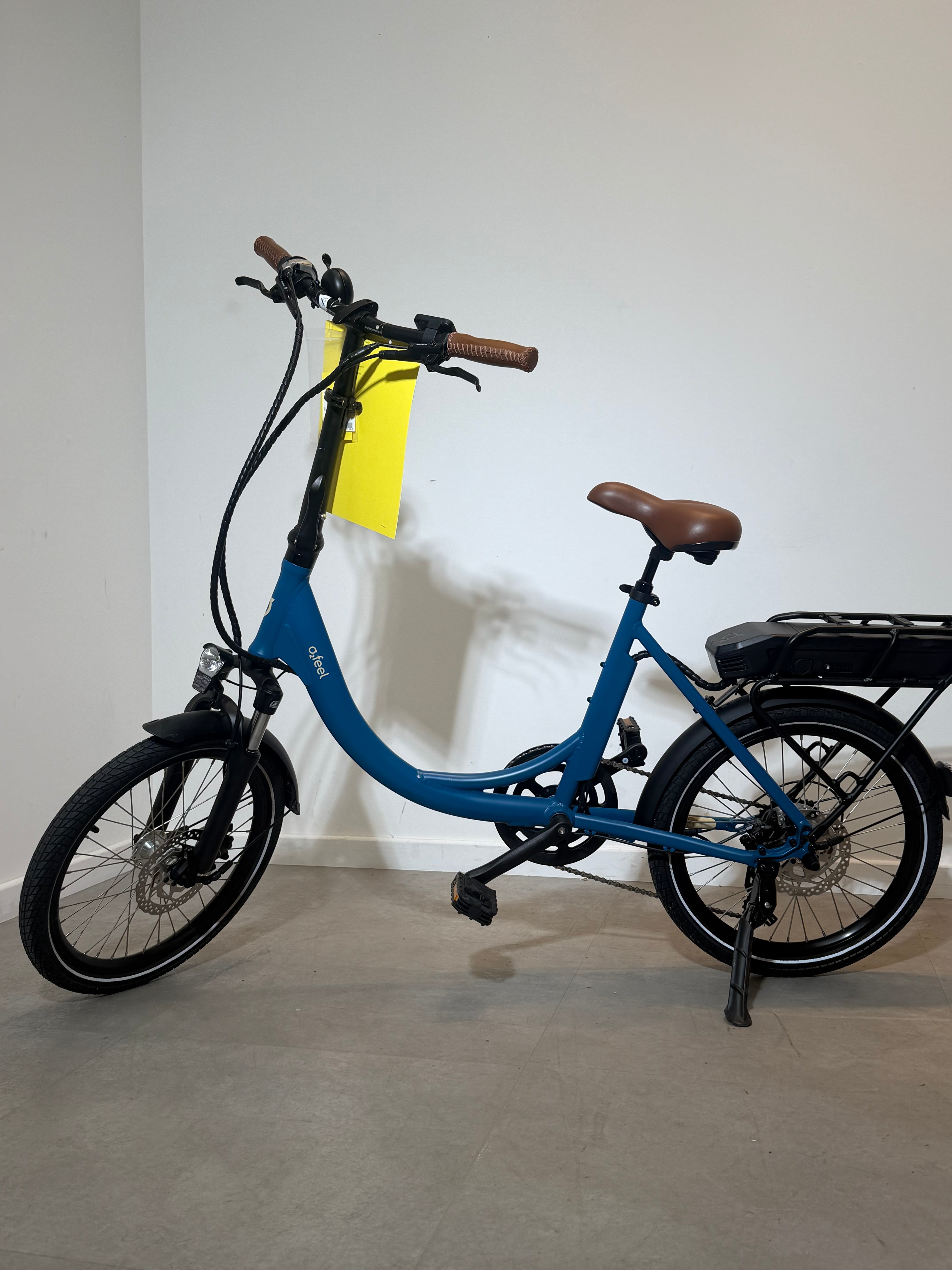 O2feel Peps Compact Electric Bike – Cobalt Blue – Shimano 7-Speed – As New