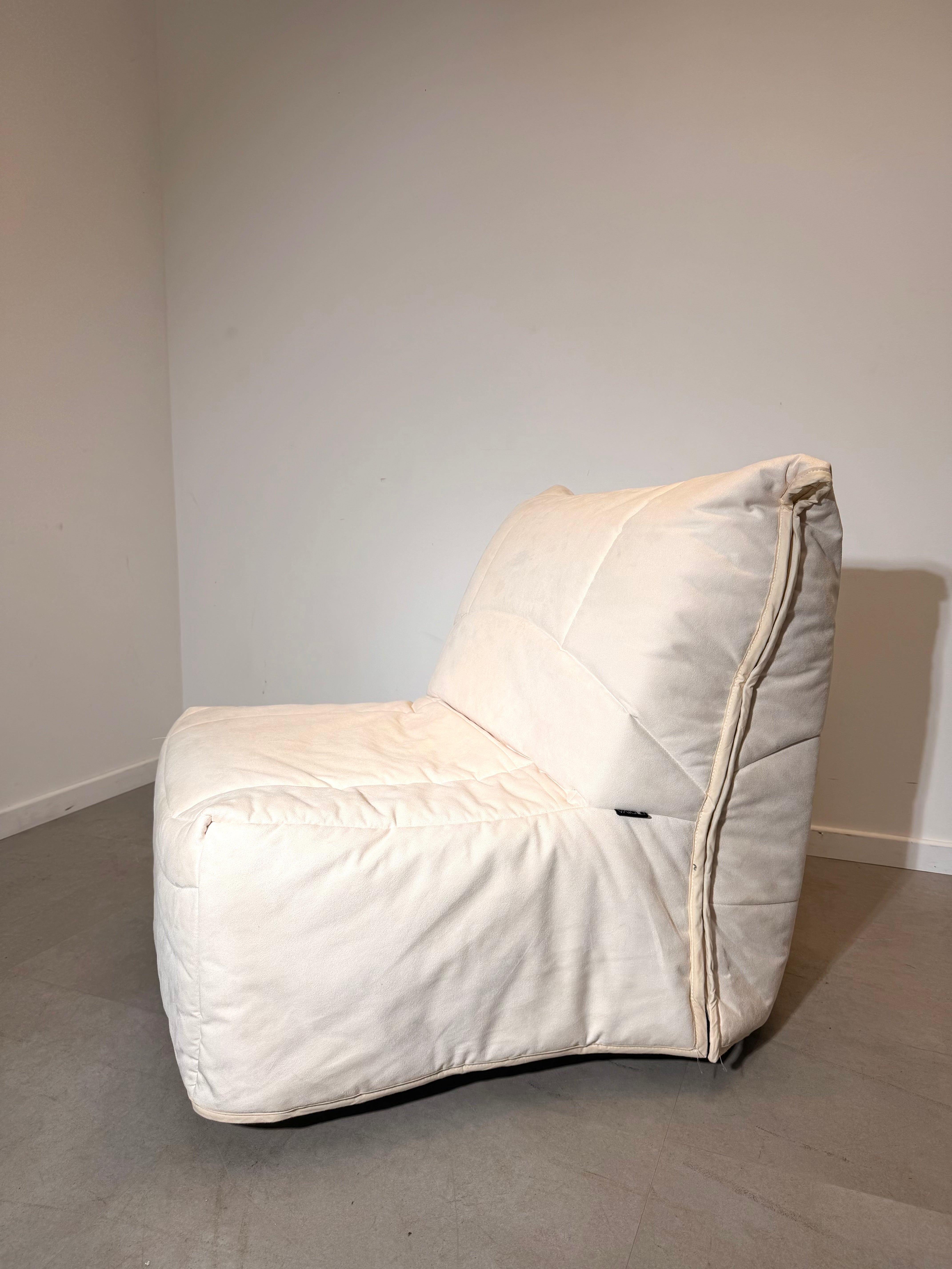 DIVA Lounge Chair / Sofa Bed