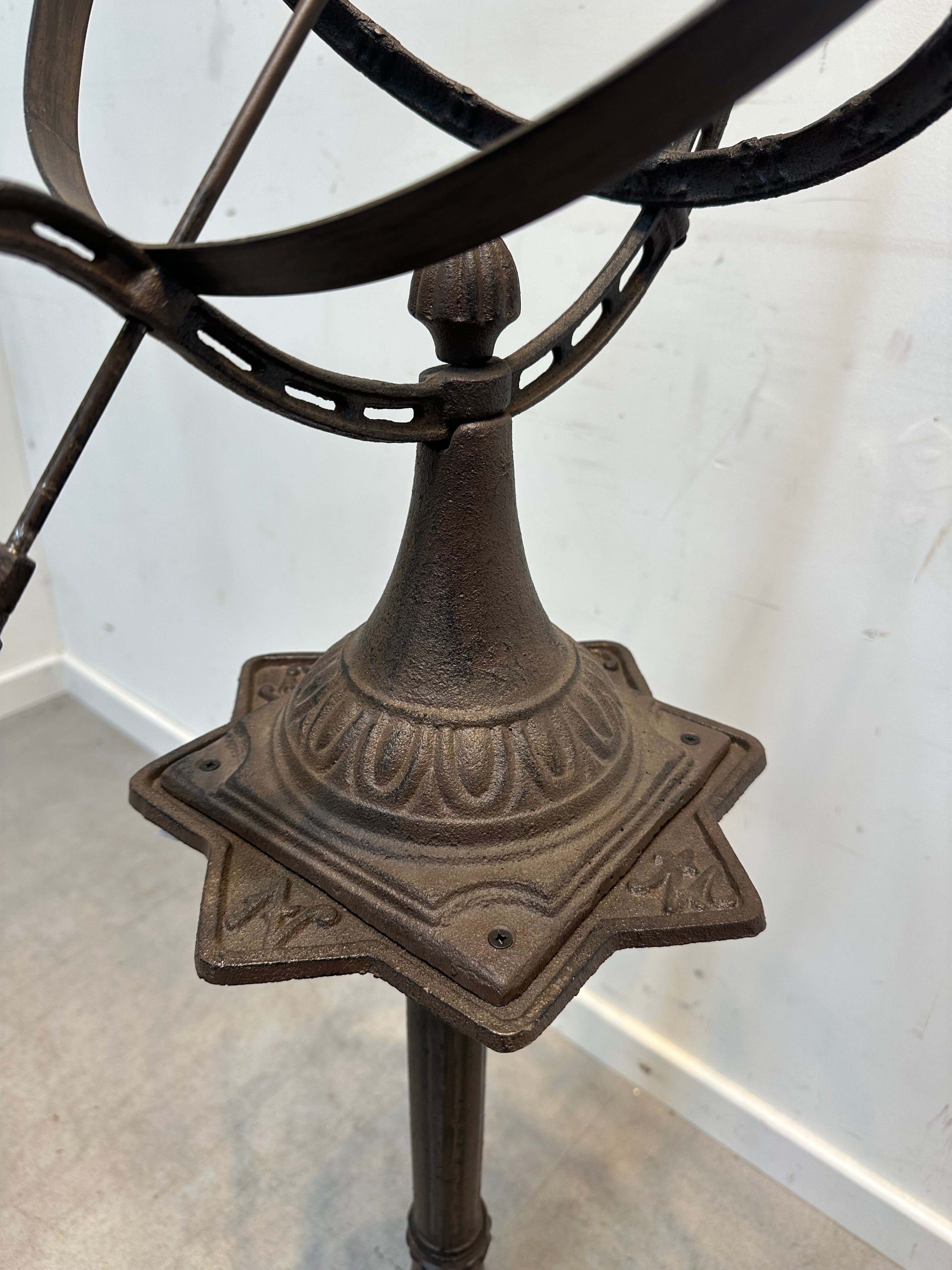 Zonnewijzer van gietijzer