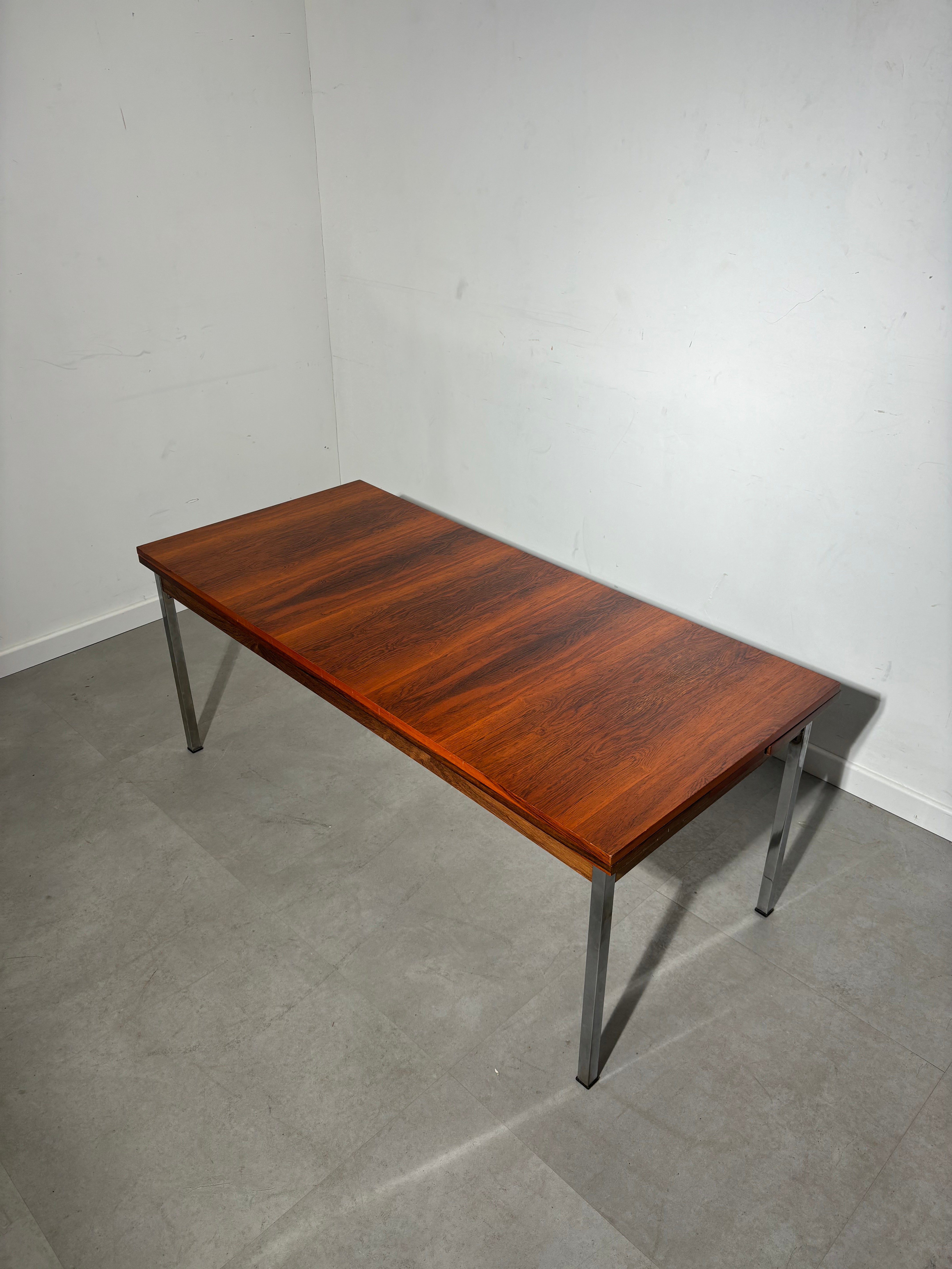 Rosewood coffeetable / dining table convertible