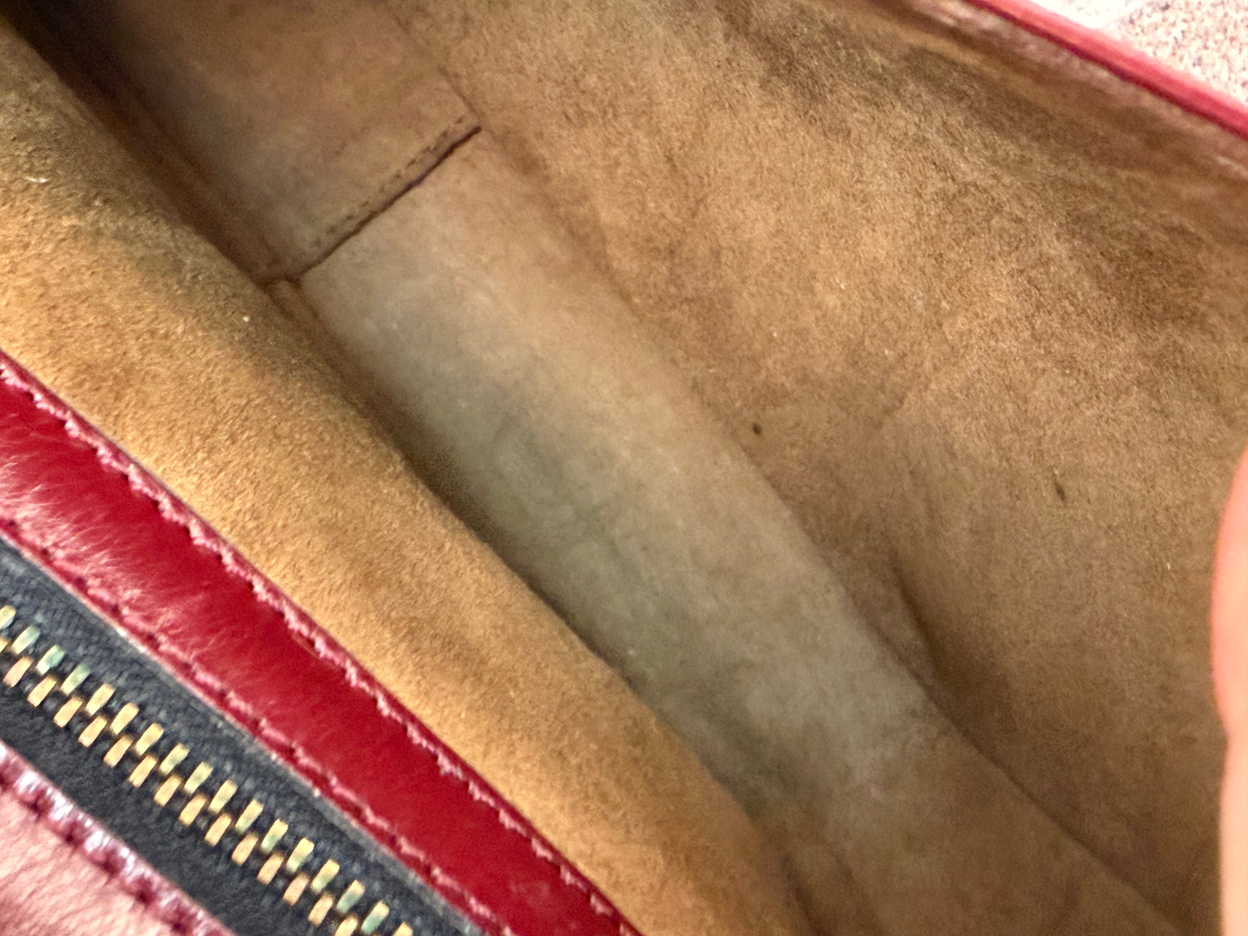 Delvaux Vintage Bourgogne Crossbody Bag – Leather – With Mirror – 27 x 20 cm