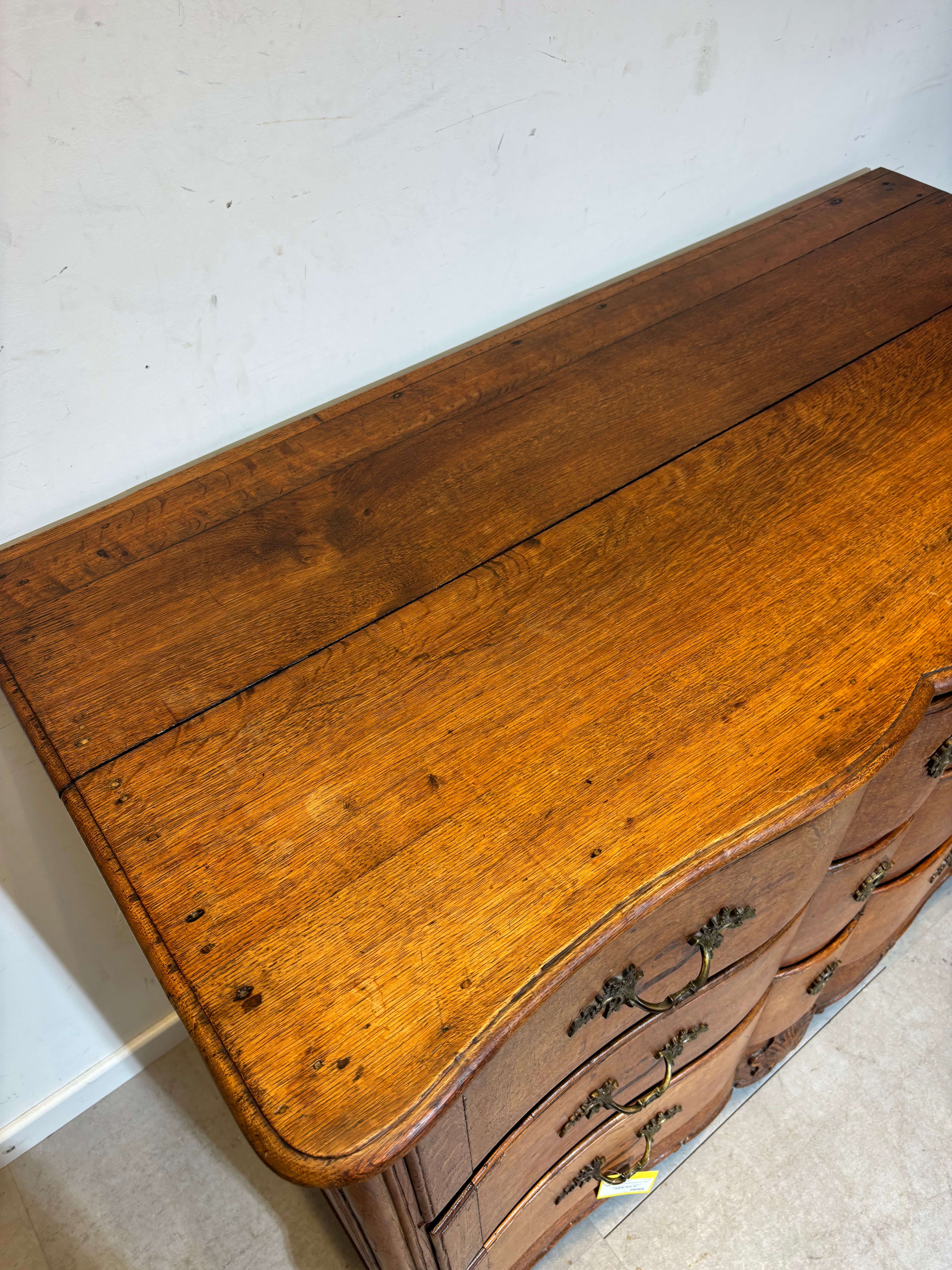 19e-eeuwse Franse eikenhouten ladekast – Louis XV-stijl