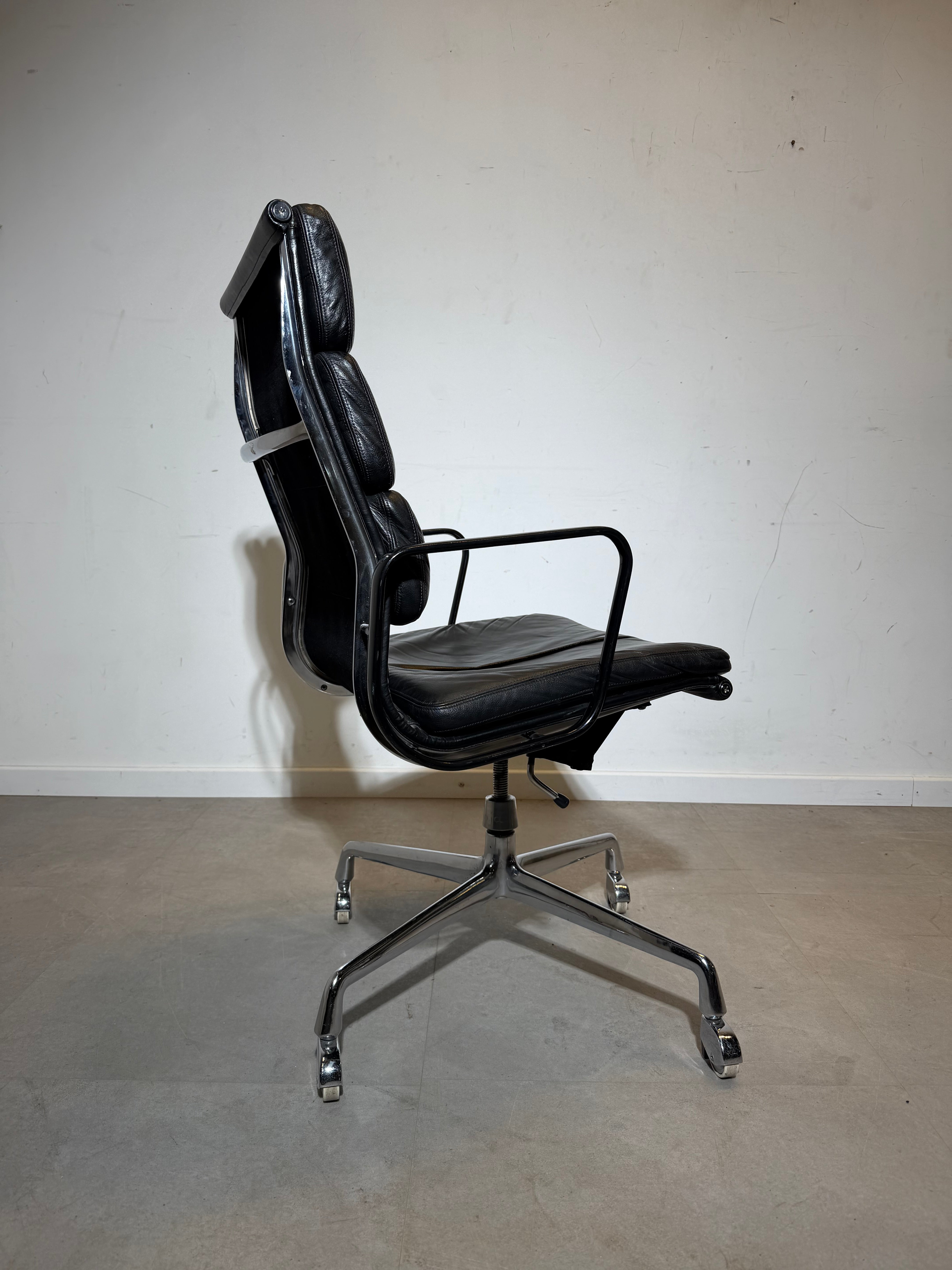 Herman Miller EA 219 Office Chair by Charles & Ray Eames 1970’s