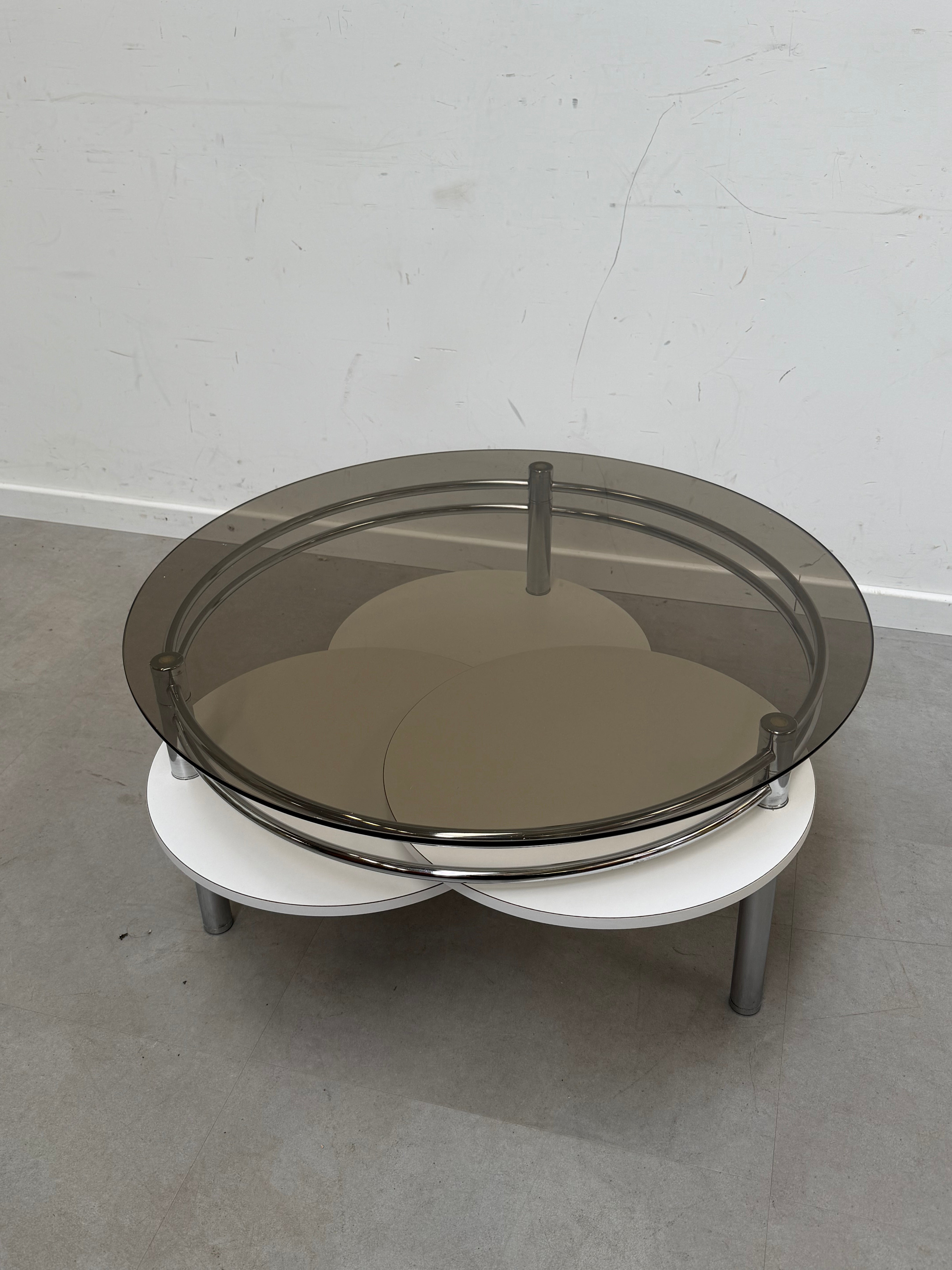 Vintage Coffee Table with Fumé Glass Top & Adjustable Side Tables – Ø90 x H43 cm