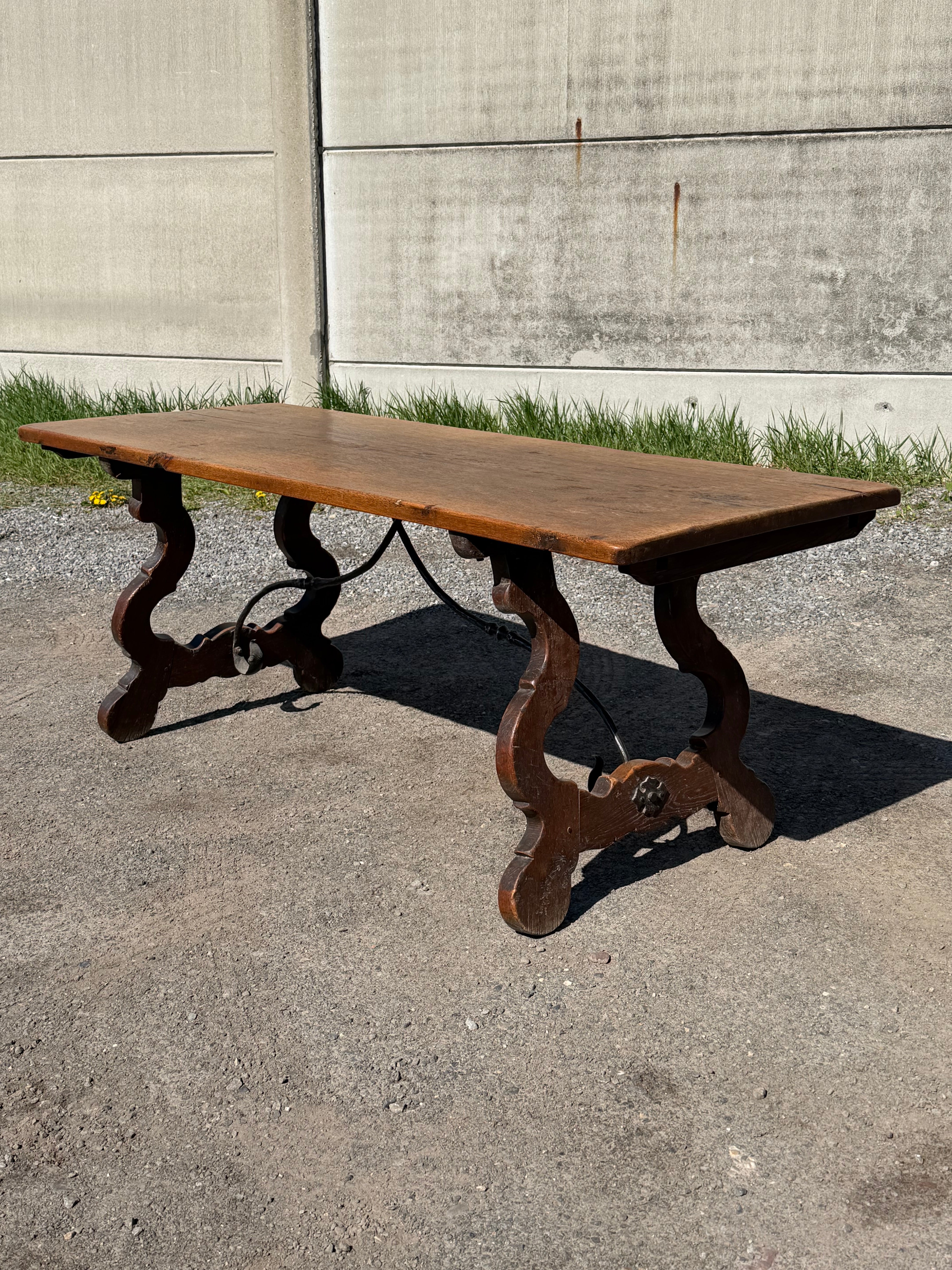 18th Century Spanish Dining Table – Solid Oak – 195 cm