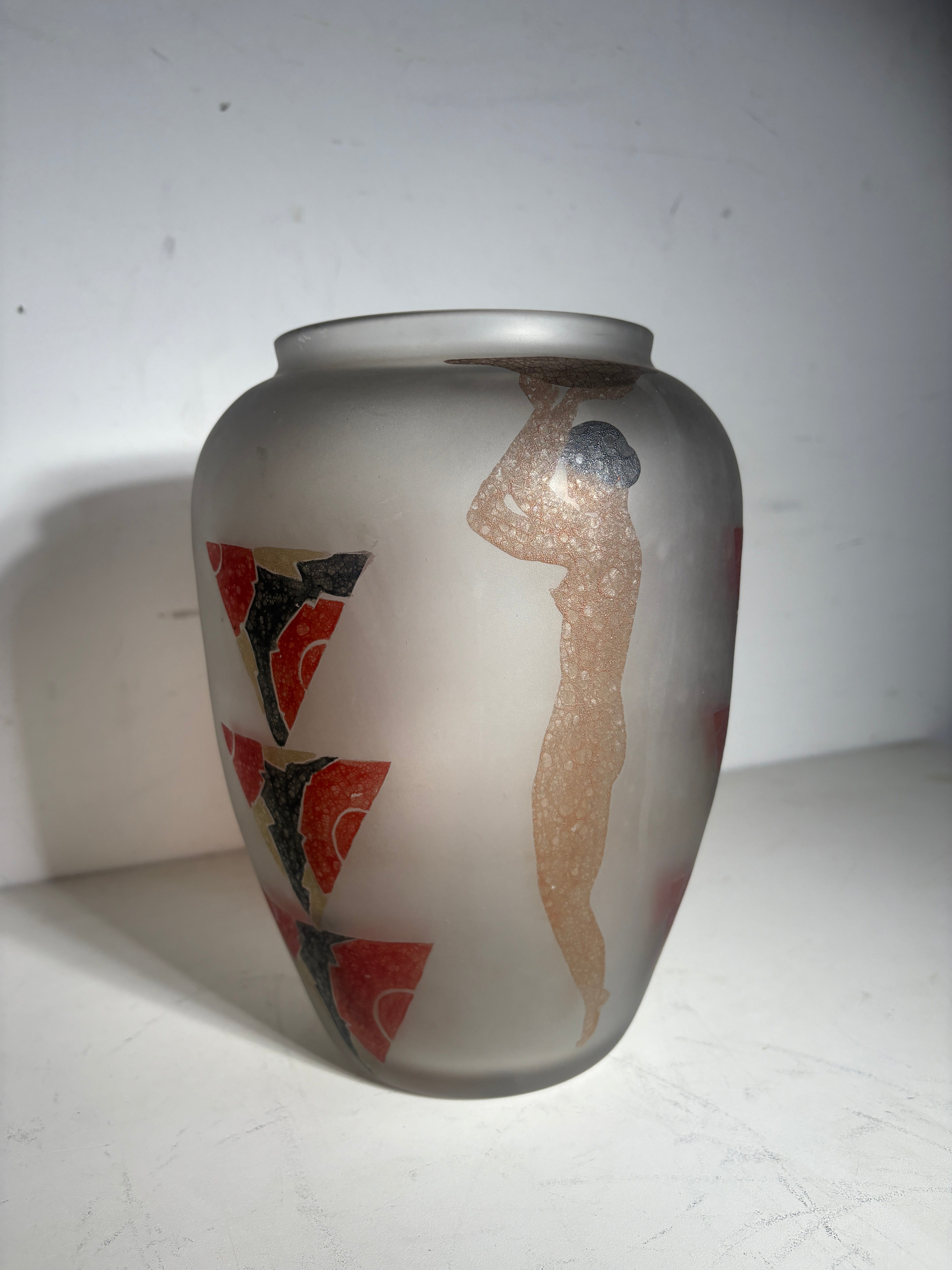 Art Deco vaas van Victor De Winner – Gesigneerd