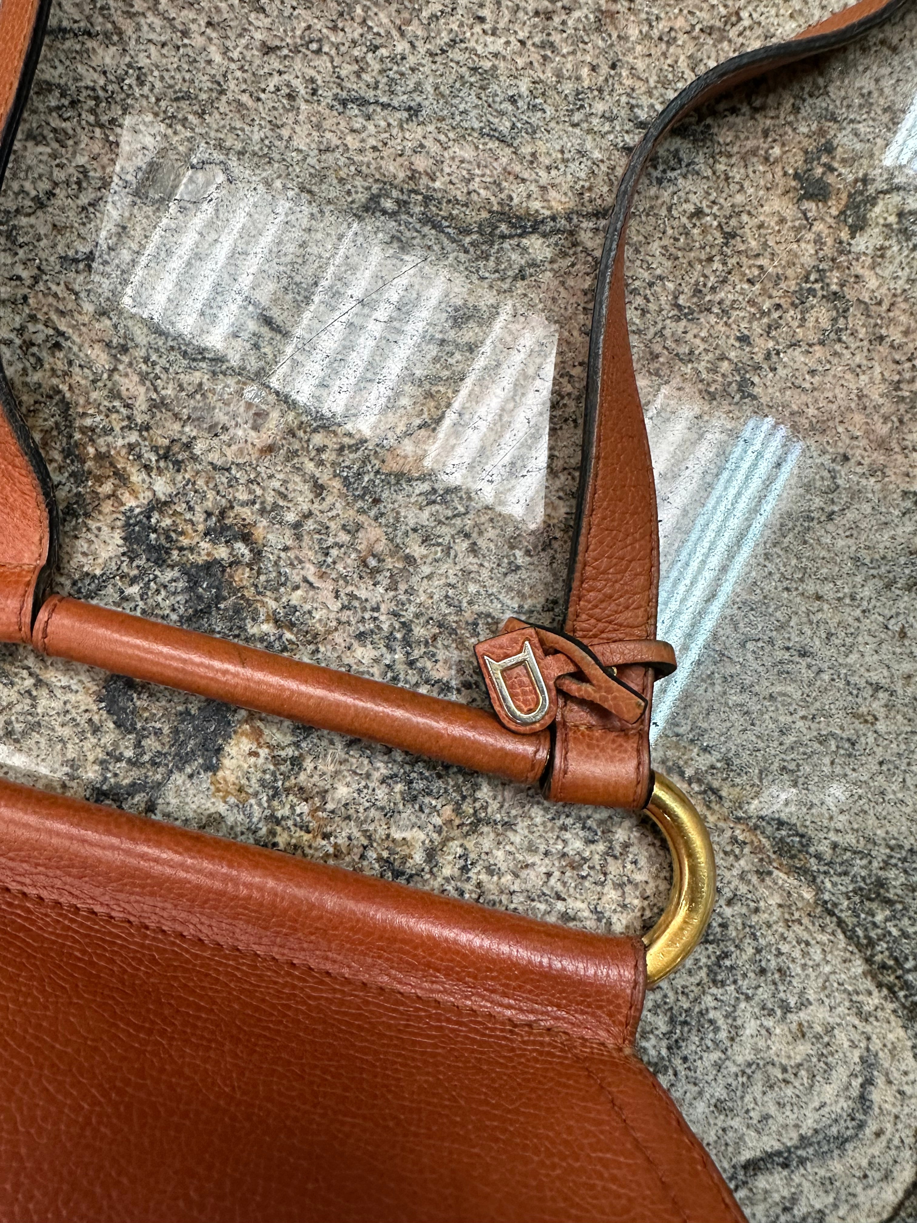 Vintage « Cerceau » Delvaux Sac bandoulière Cognac