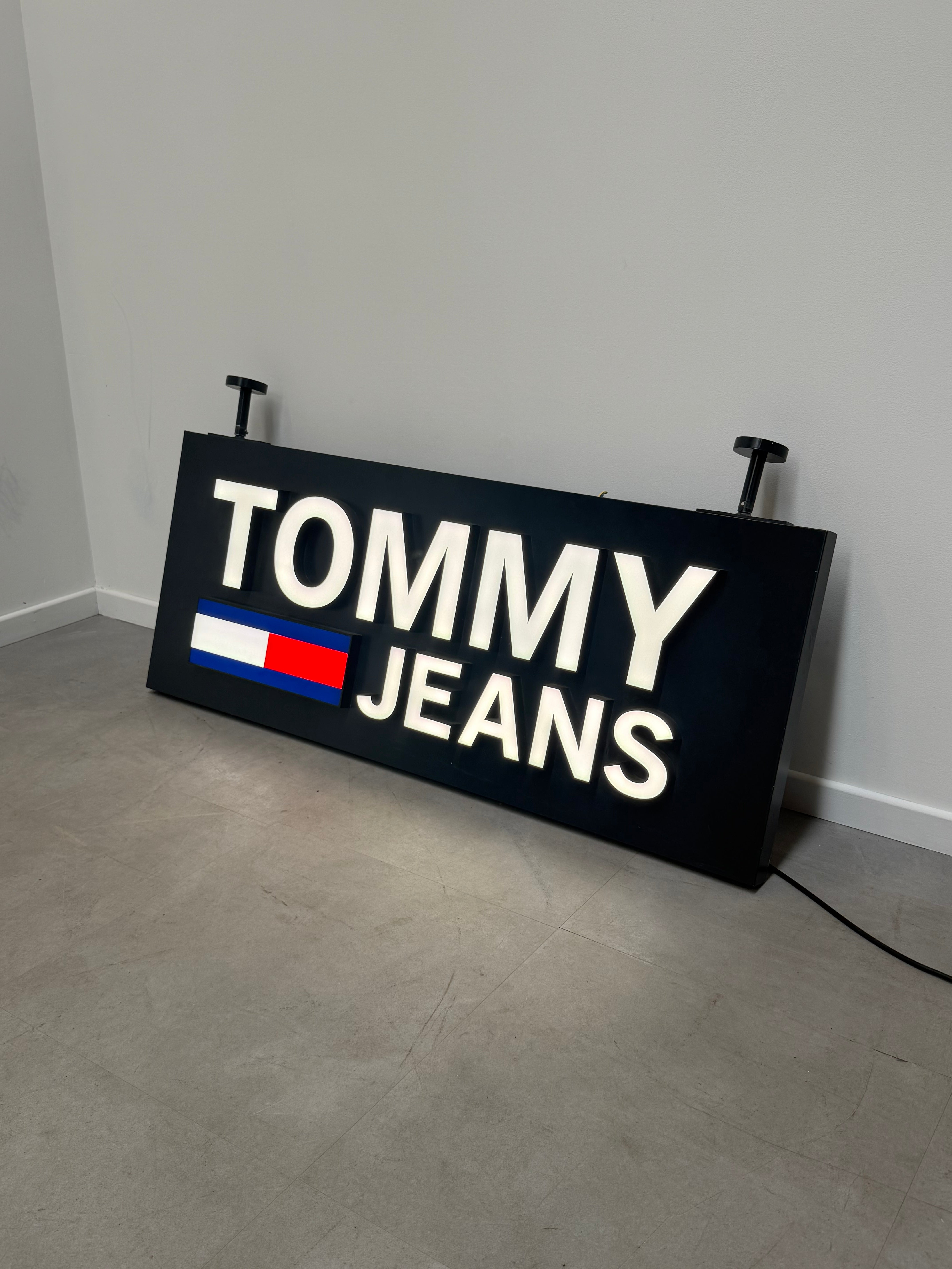Vintage Tommy Jeans Illuminated Store Sign – Large Advertising Lightbox
