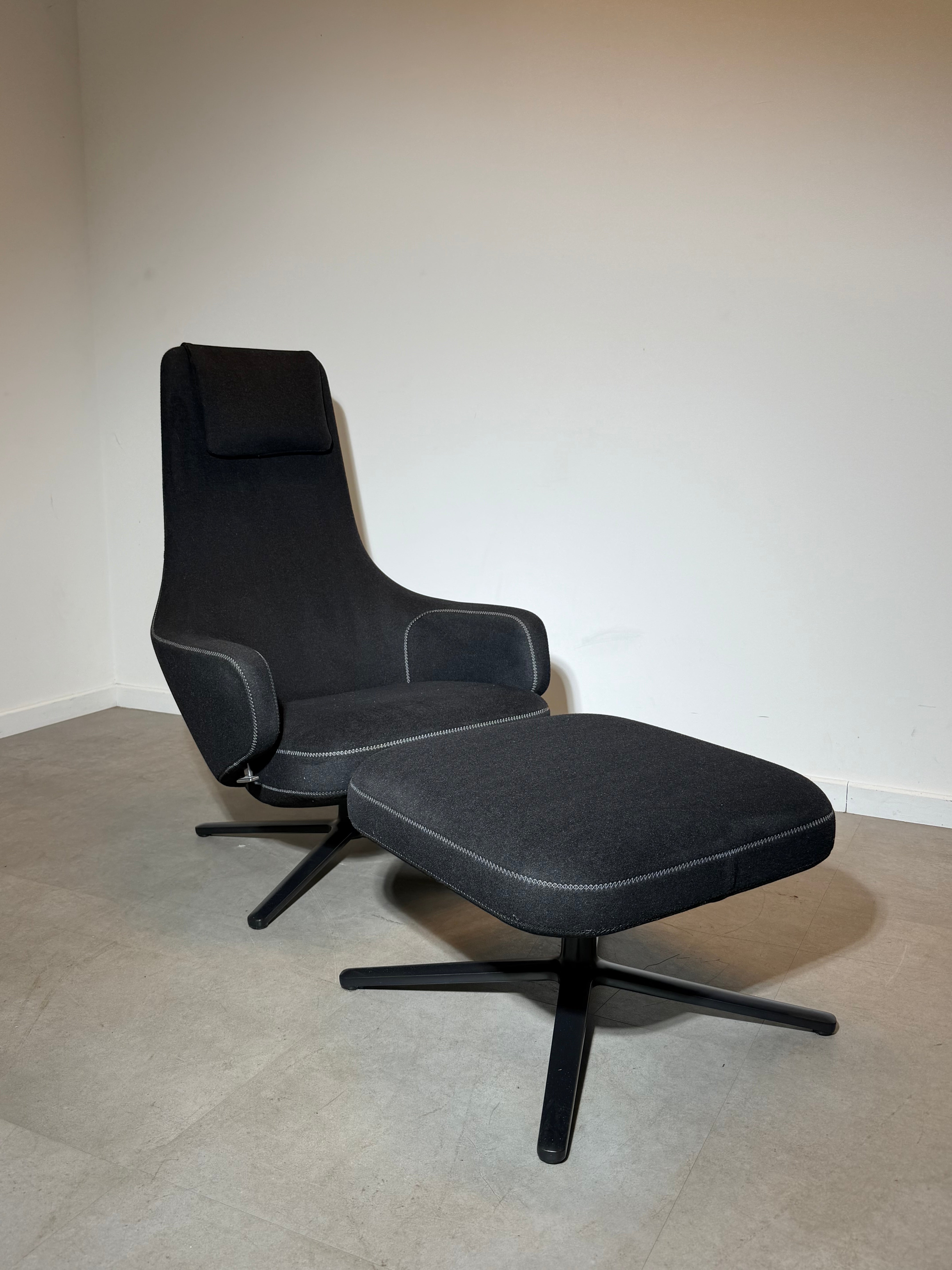 Vitra Repos Lounge Chair with Ottoman – Antonio Citterio