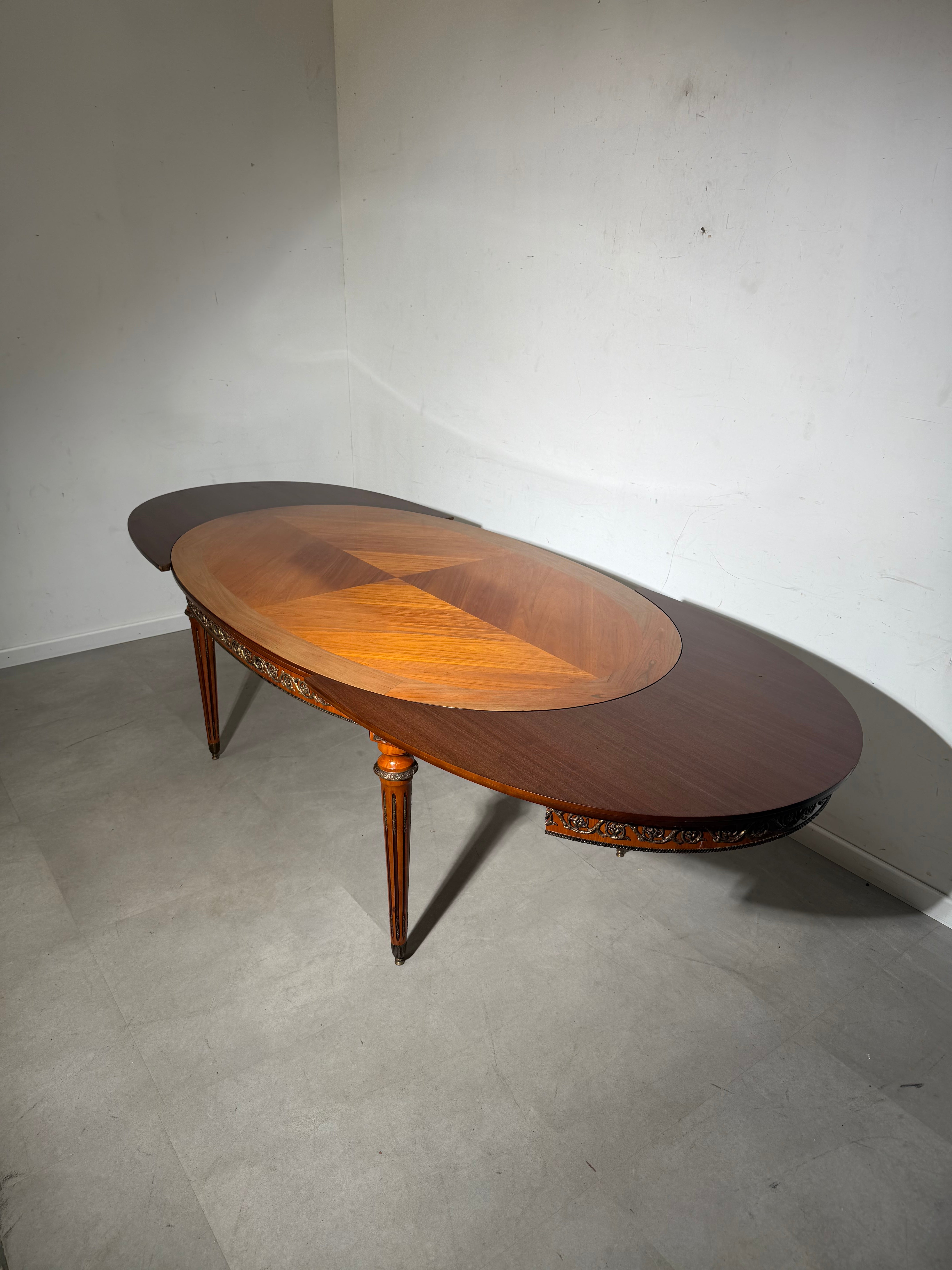 Vintage Louis XVI Style Extendable Dining Table by JP Ehalt – 183–273 cm