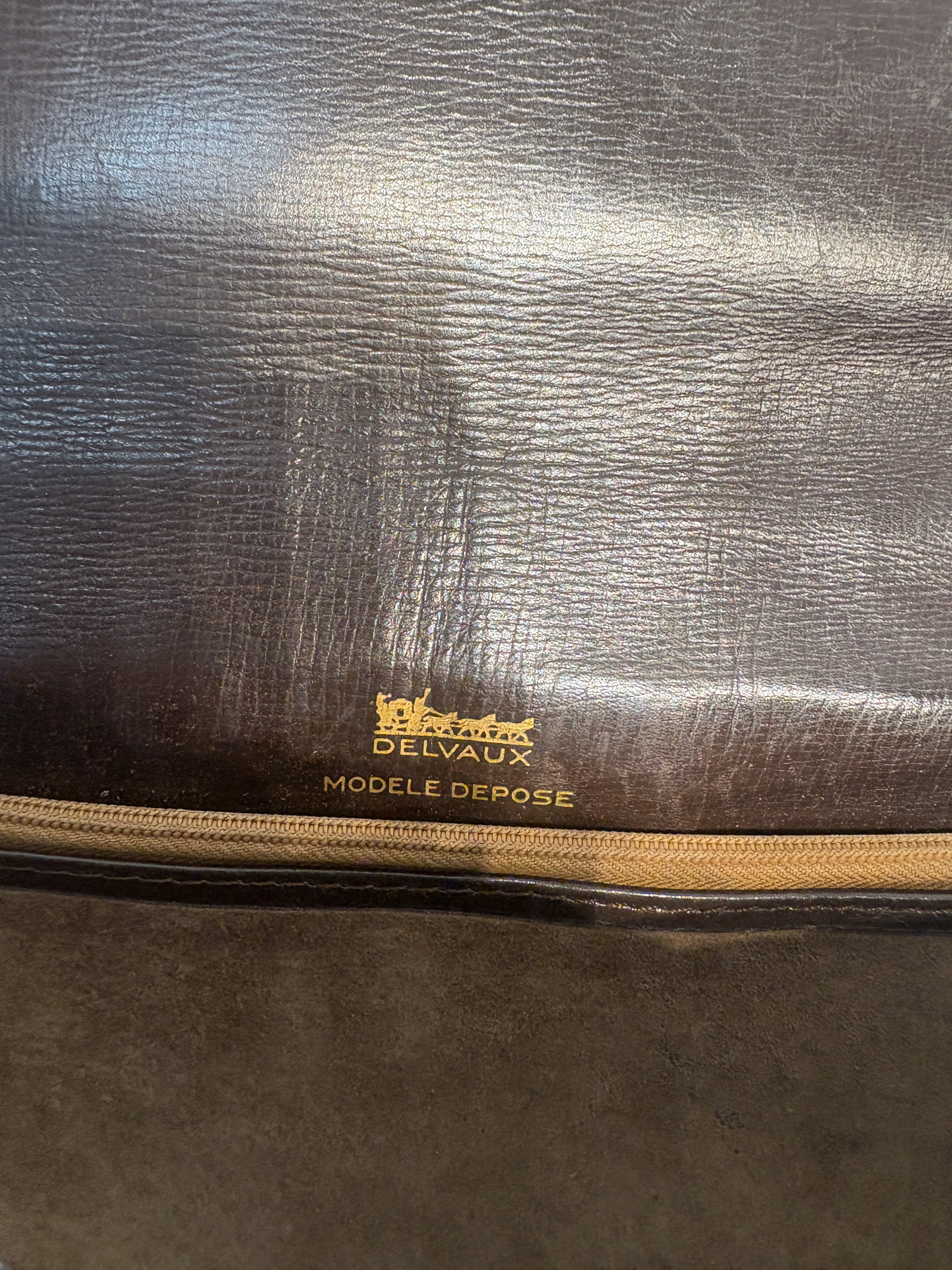 Delvaux Poirier Vintage