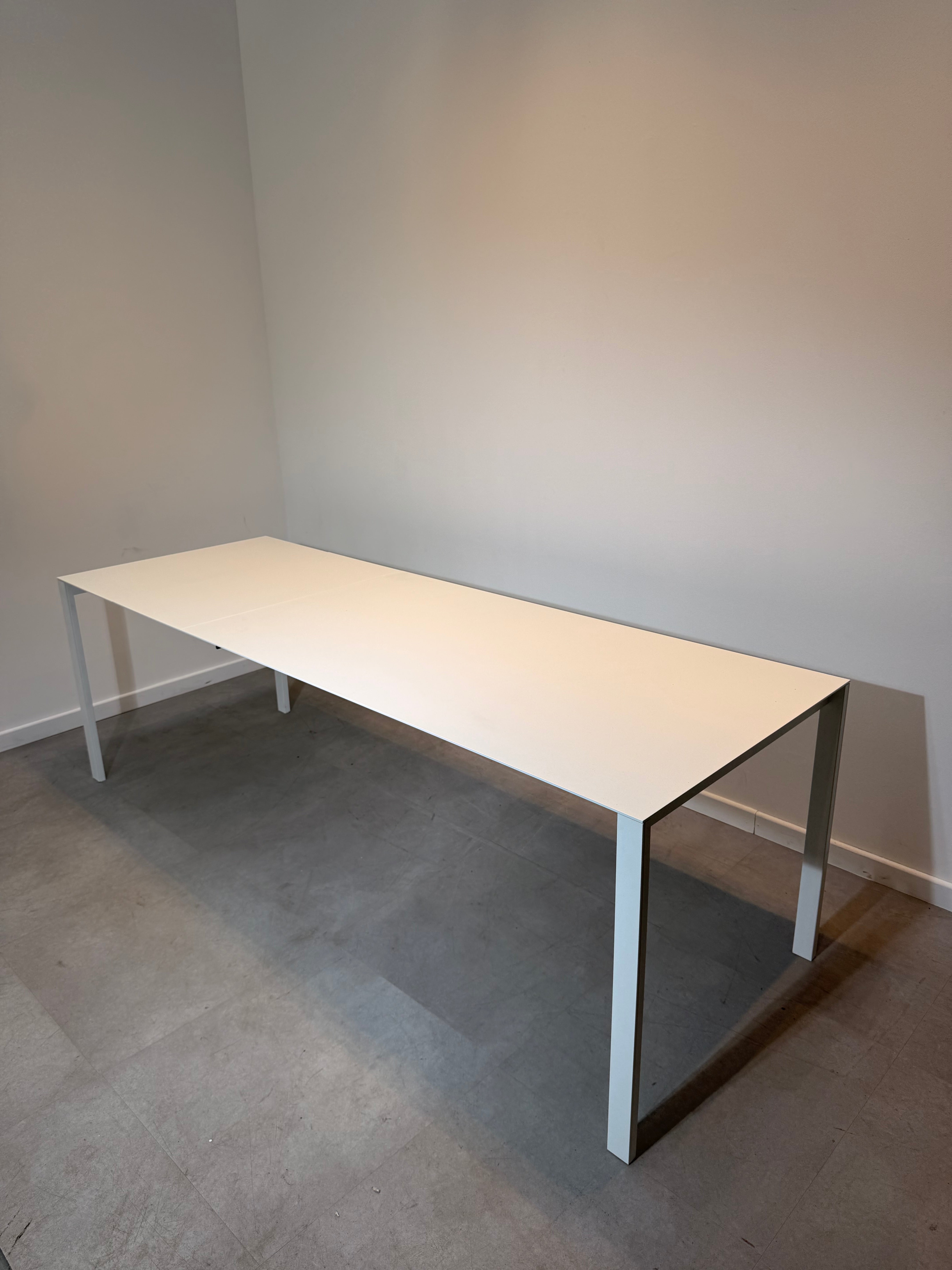 Kristalia Extendable Dining Table