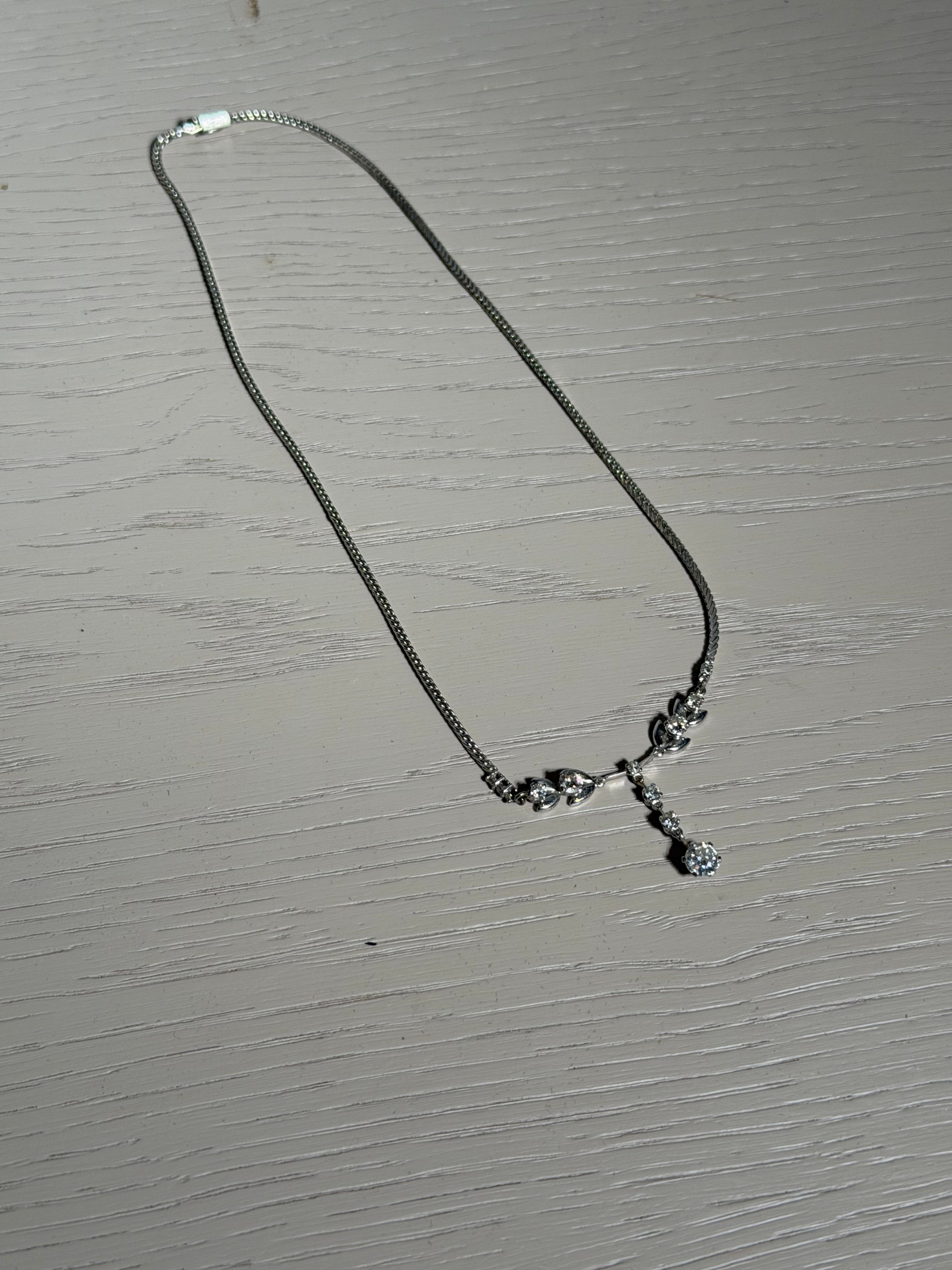 White Gold Necklace with Brilliant-Cut Stones & Drop Pendant