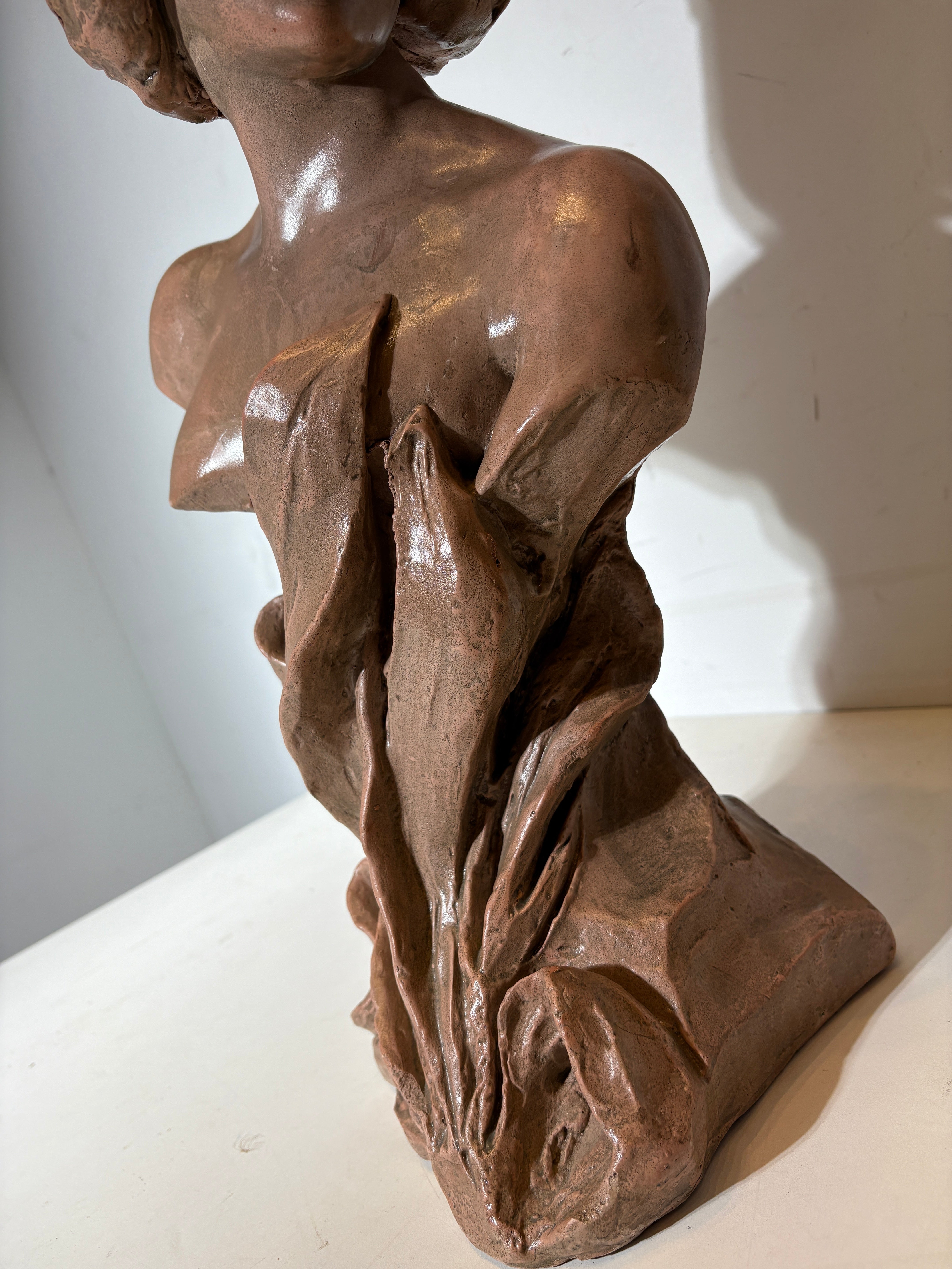 Antieke buste Art Nouveau vrouw