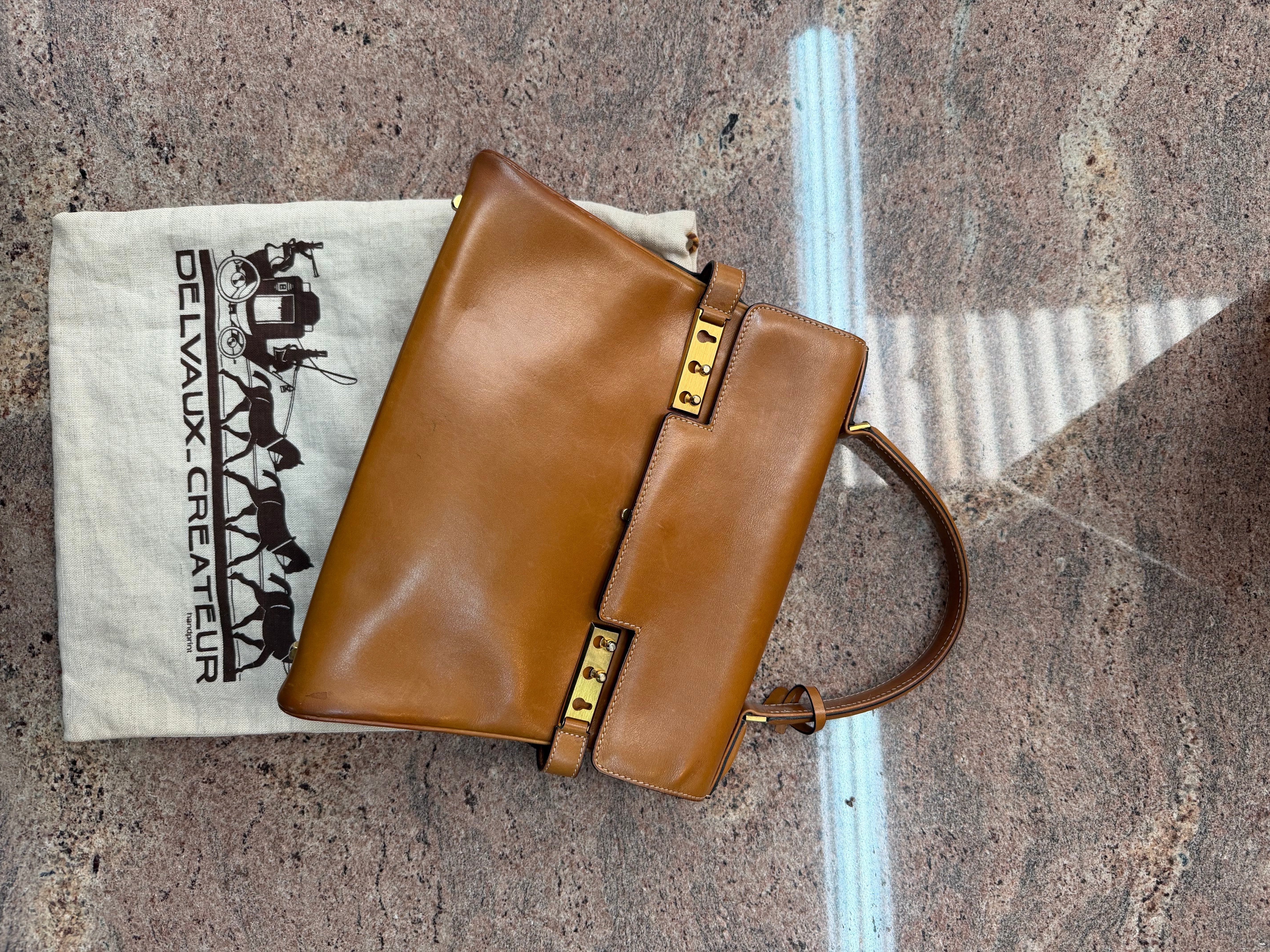 Vintage Delvaux Tempete MM Handbag – Cognac Leather – With Mirror & Original Dustbag