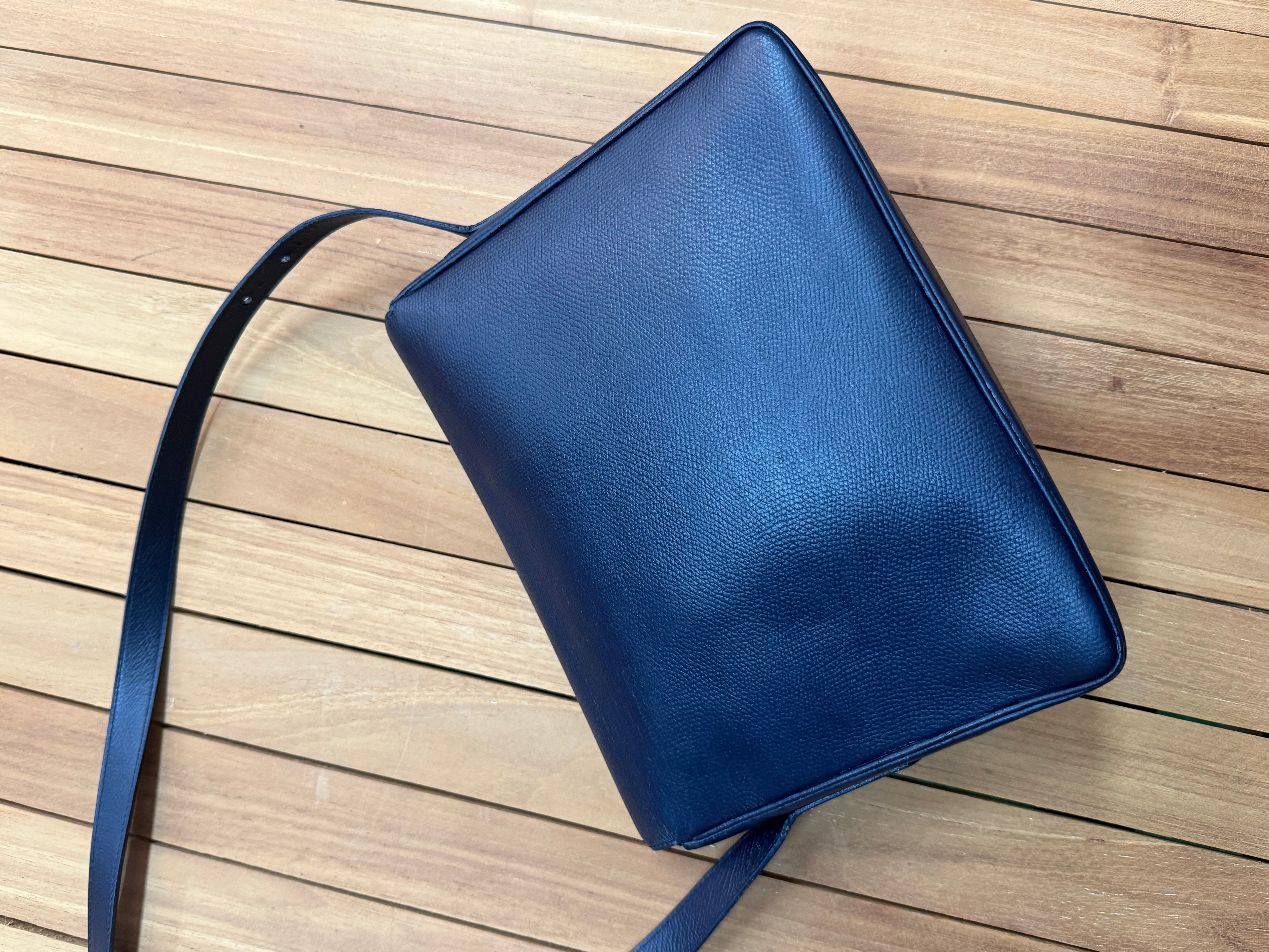 Vintage Delvaux “Poirier” Shoulder Bag – Navy Blue Leather with Mirror & Dust Bag