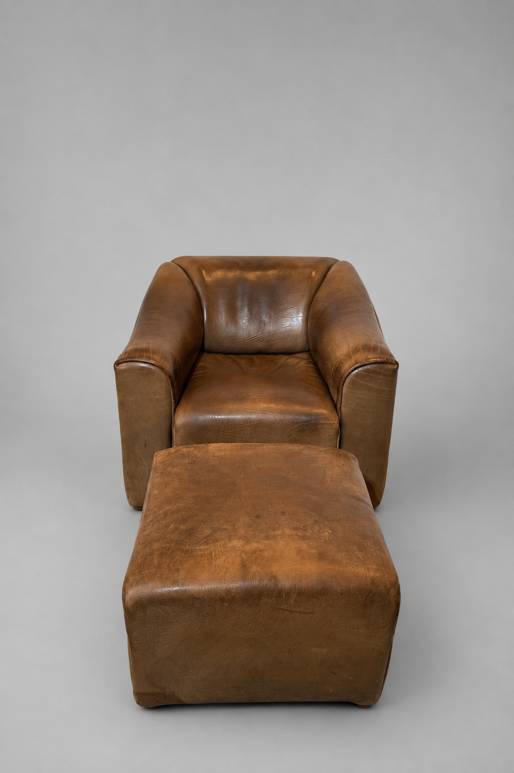 De Sede DS-47 Vintage Neck Leather Lounge Chair with Ottoman