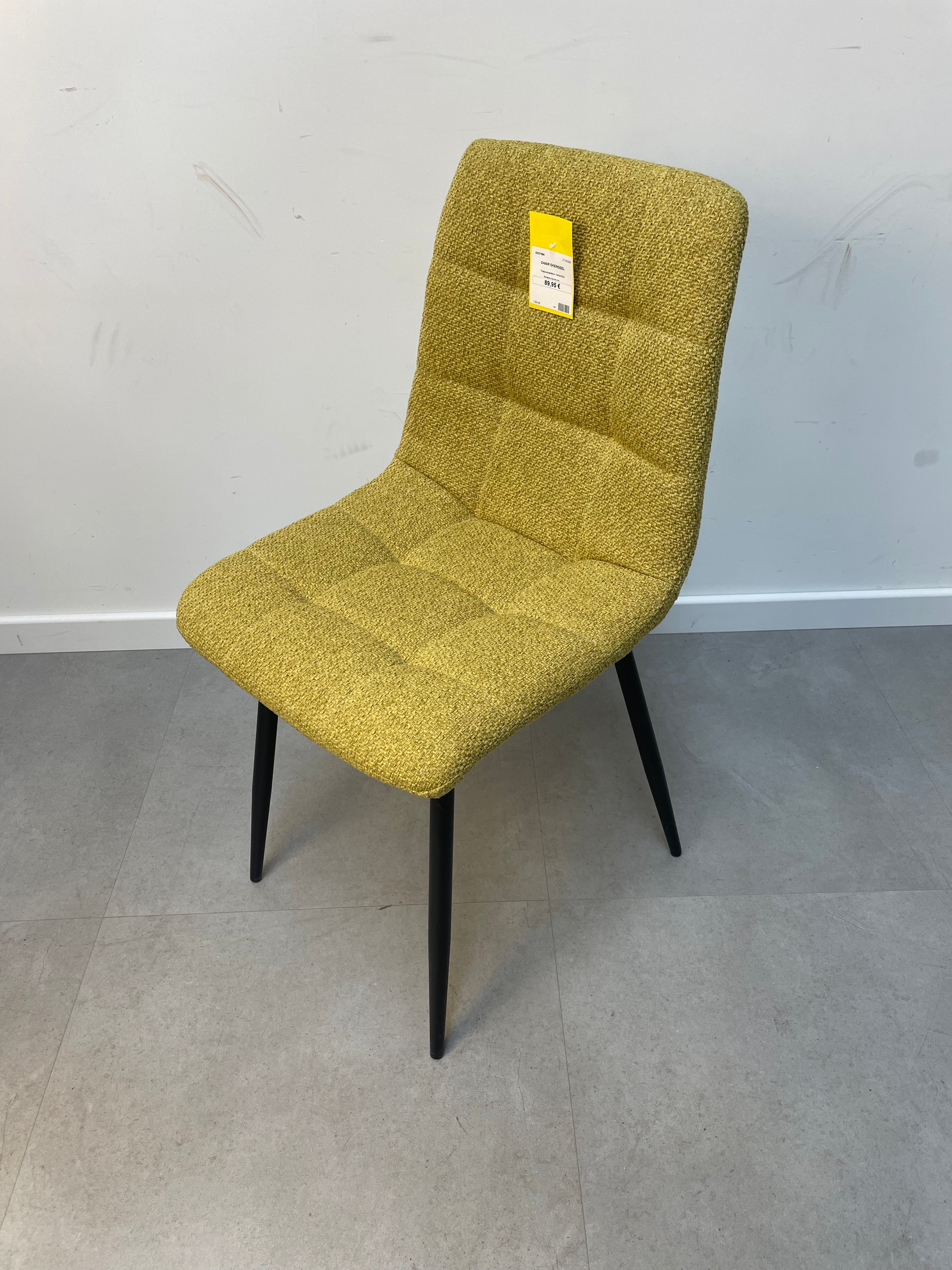 Chaise de salle à manger jaune