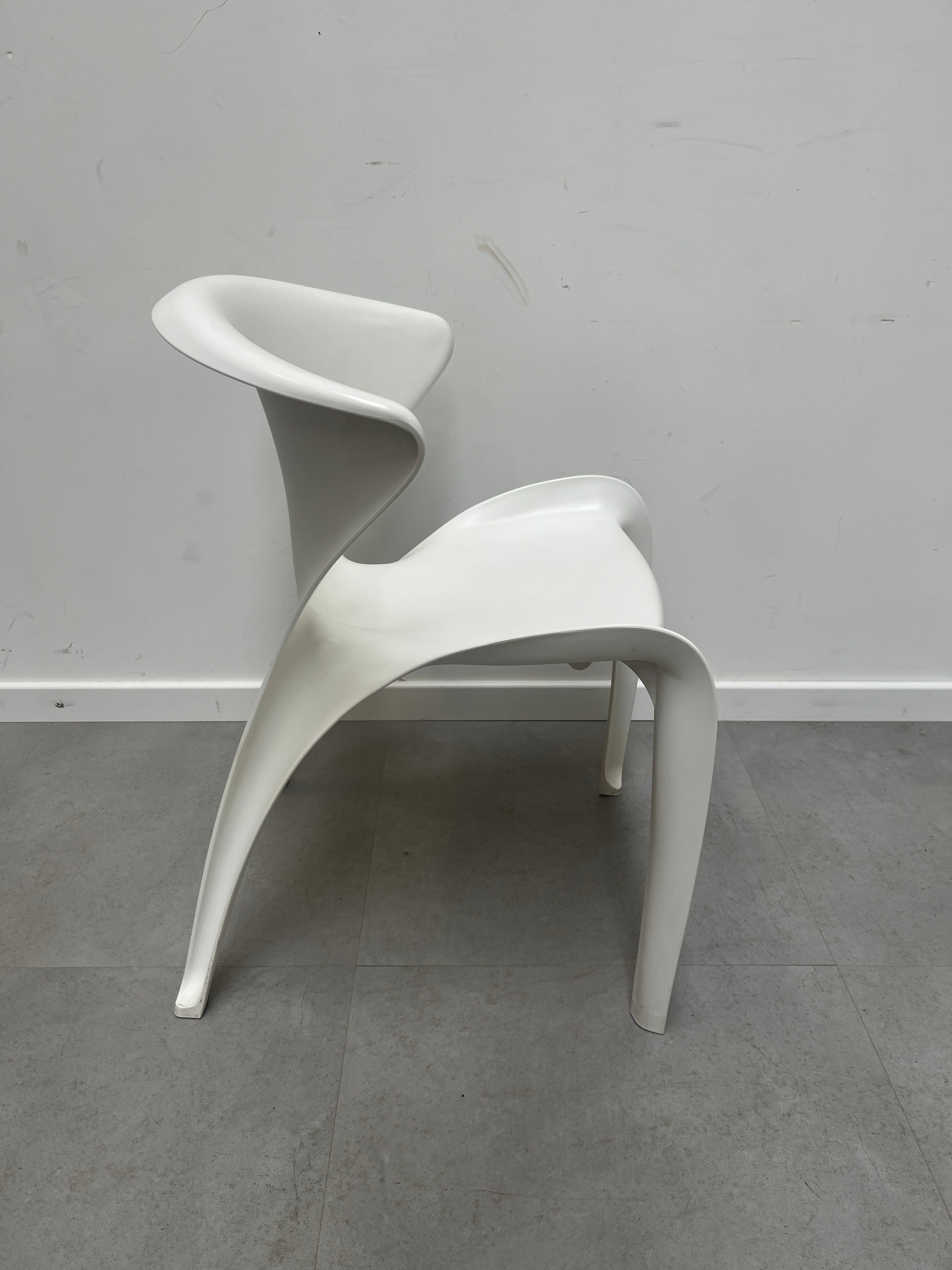 Calla bijzetstoel van William Sawaya