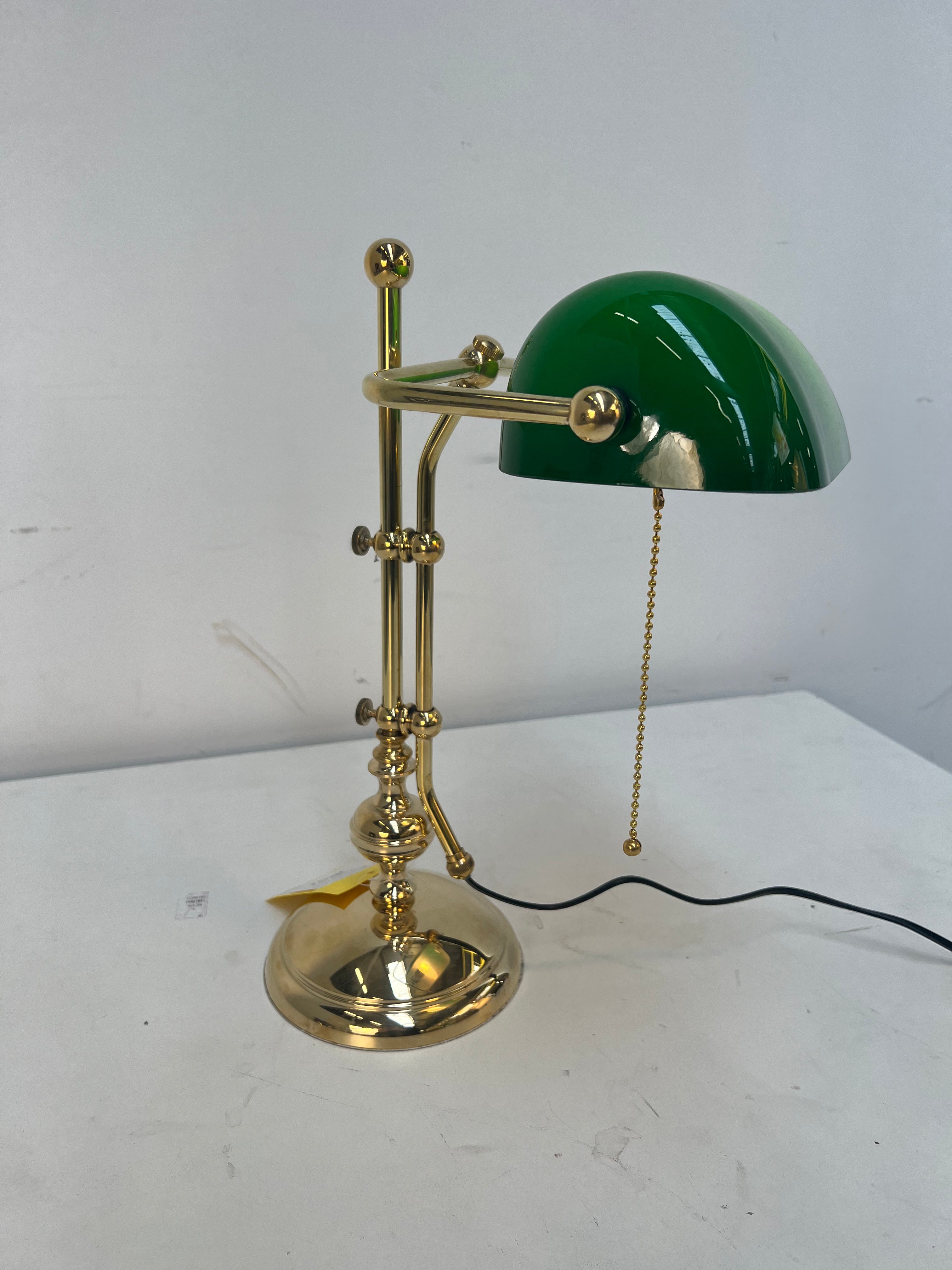 Notary Lamp Green