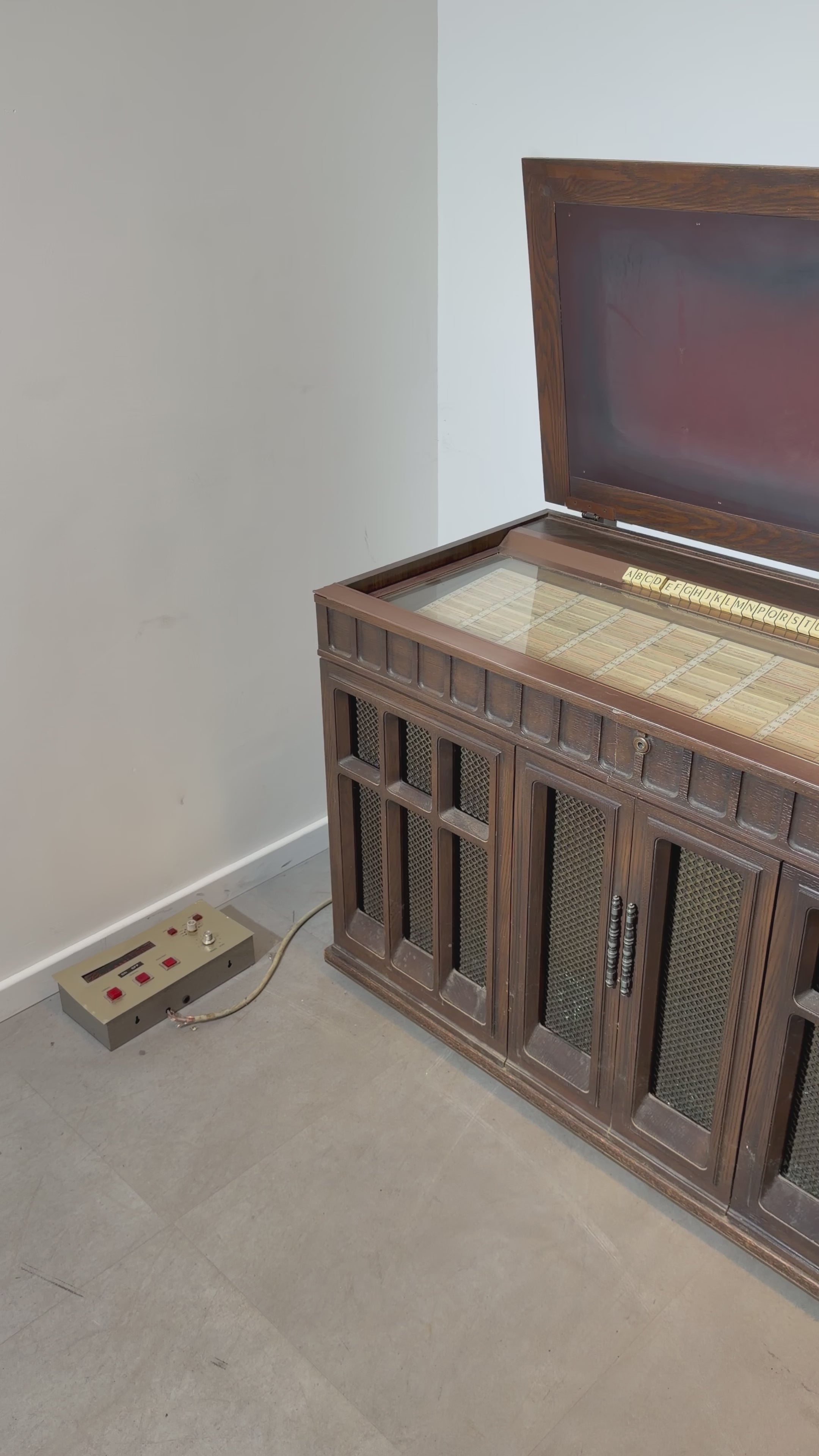 Video laden: Rowe AMI CTI Jukebox