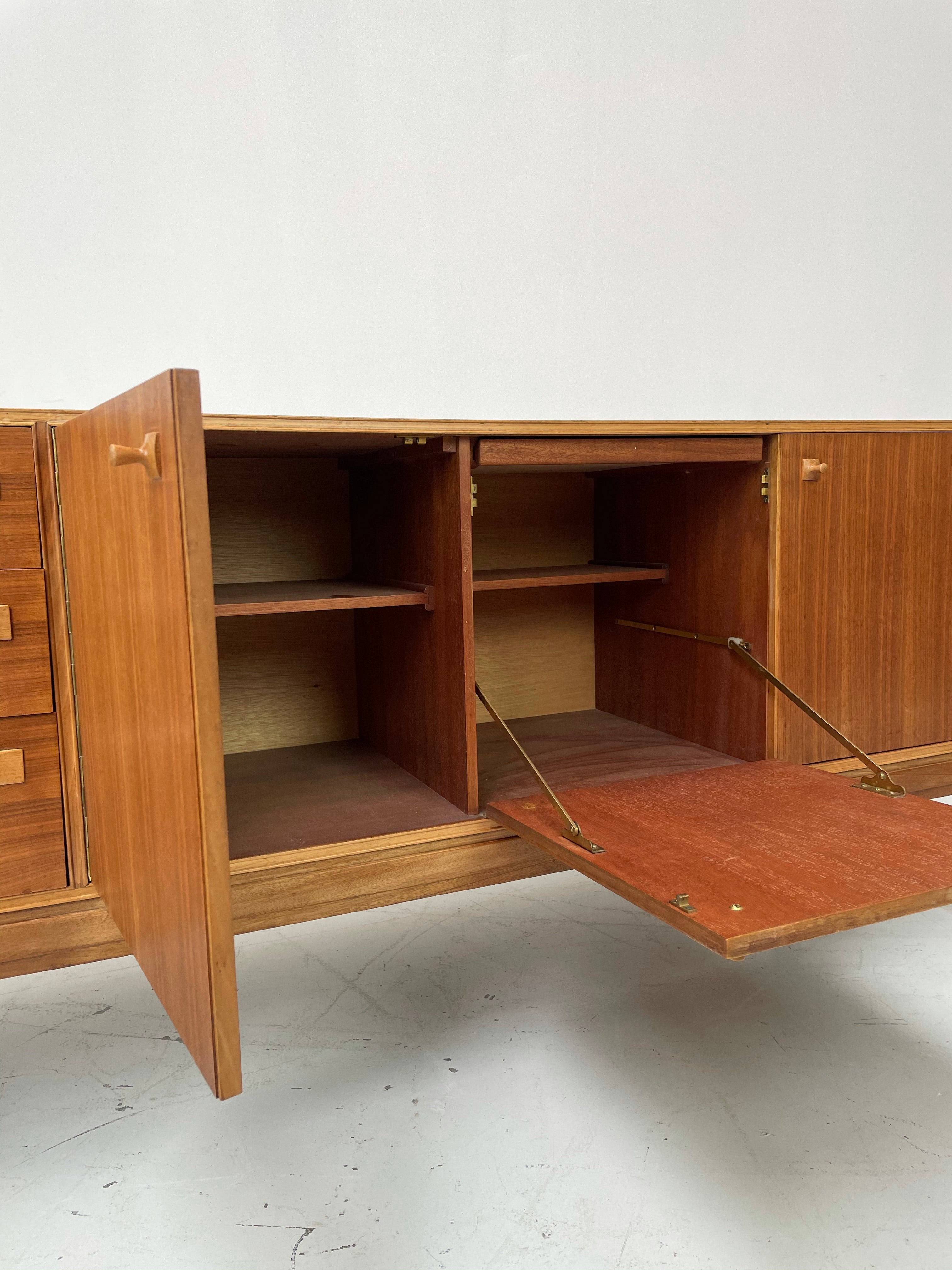 Vintage McIntosh dressoir van teakhout