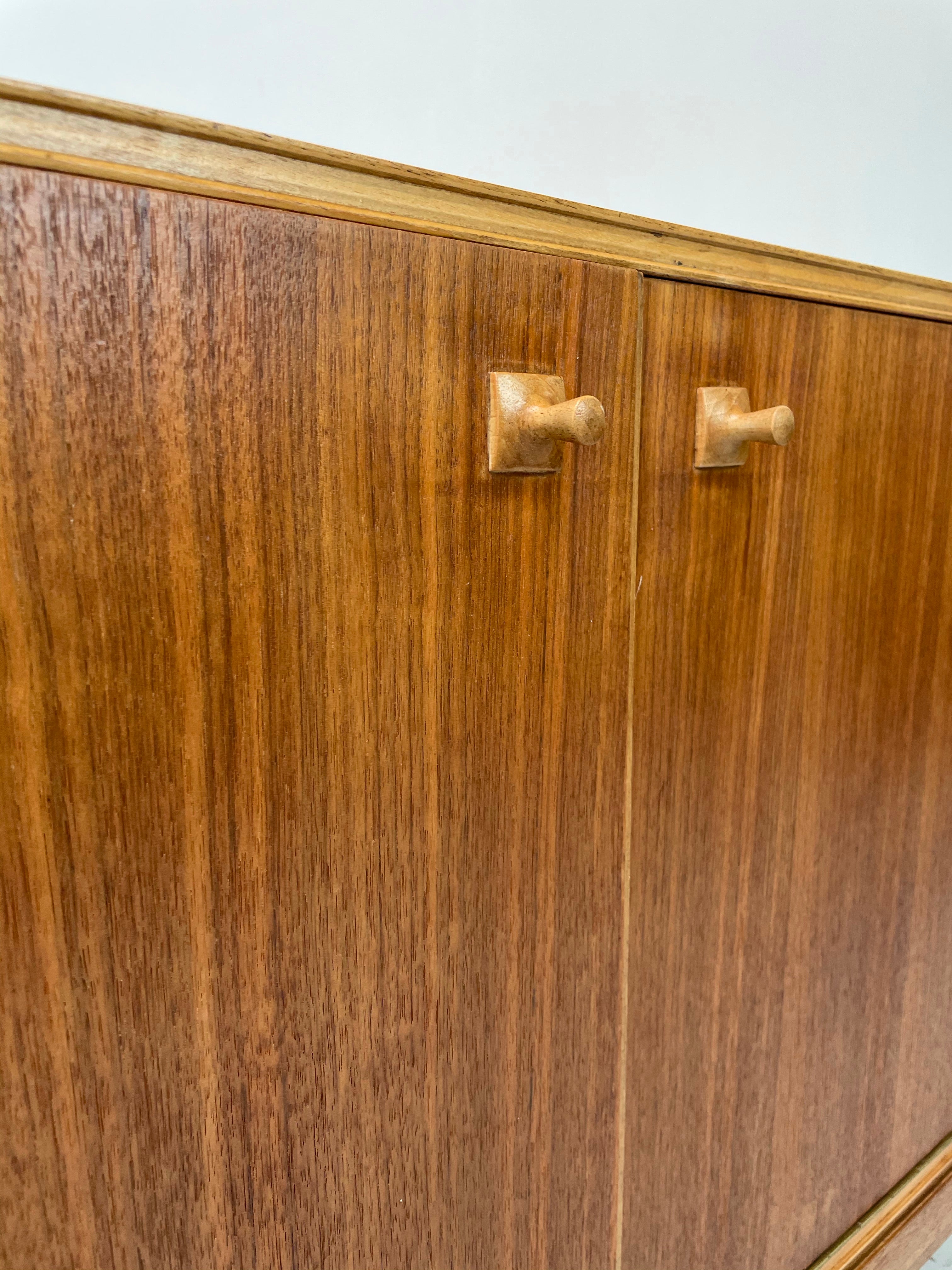 Vintage McIntosh dressoir van teakhout