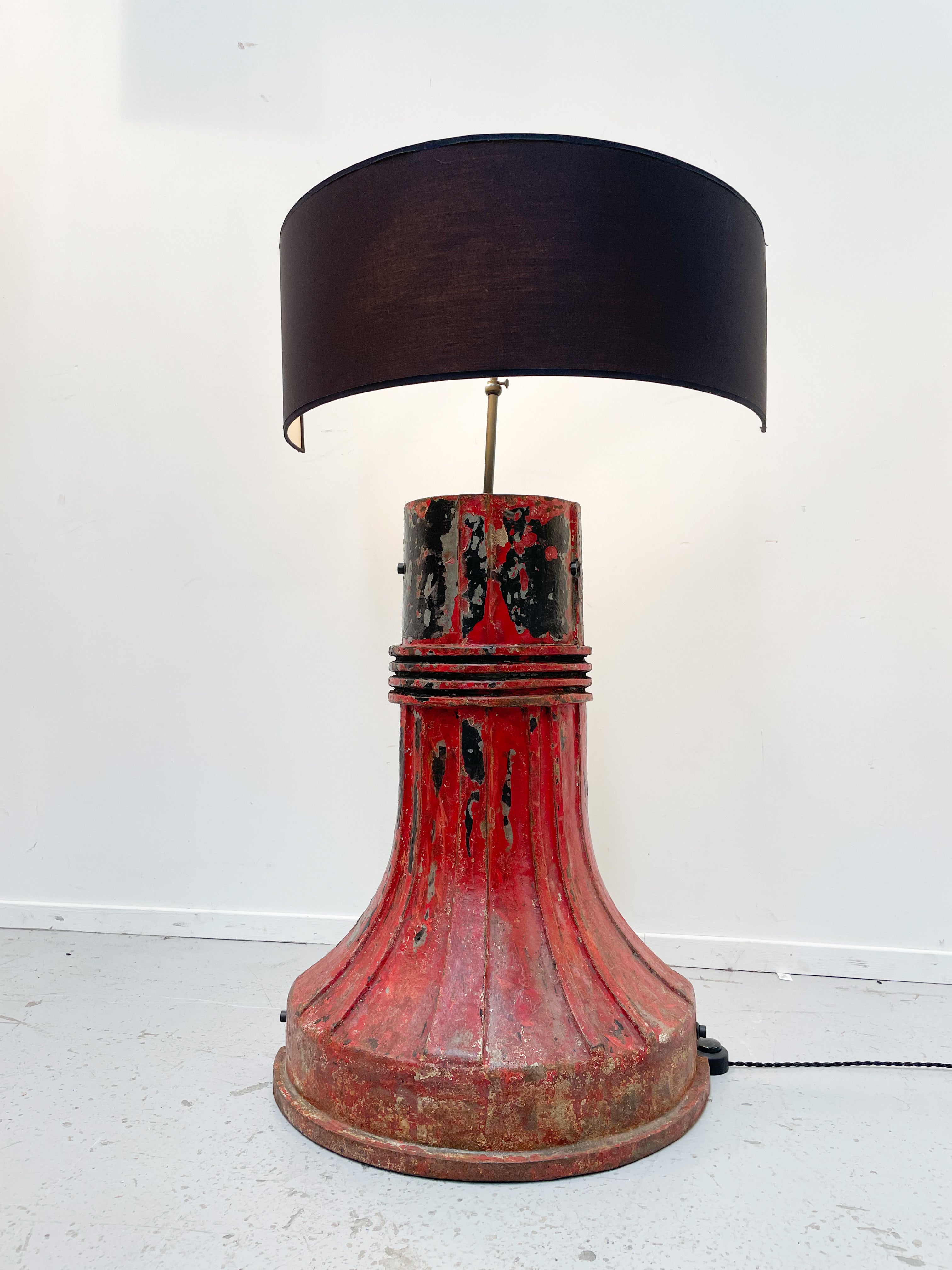 Grote tafellamp van Stephane Goosse - Prijs per stuk