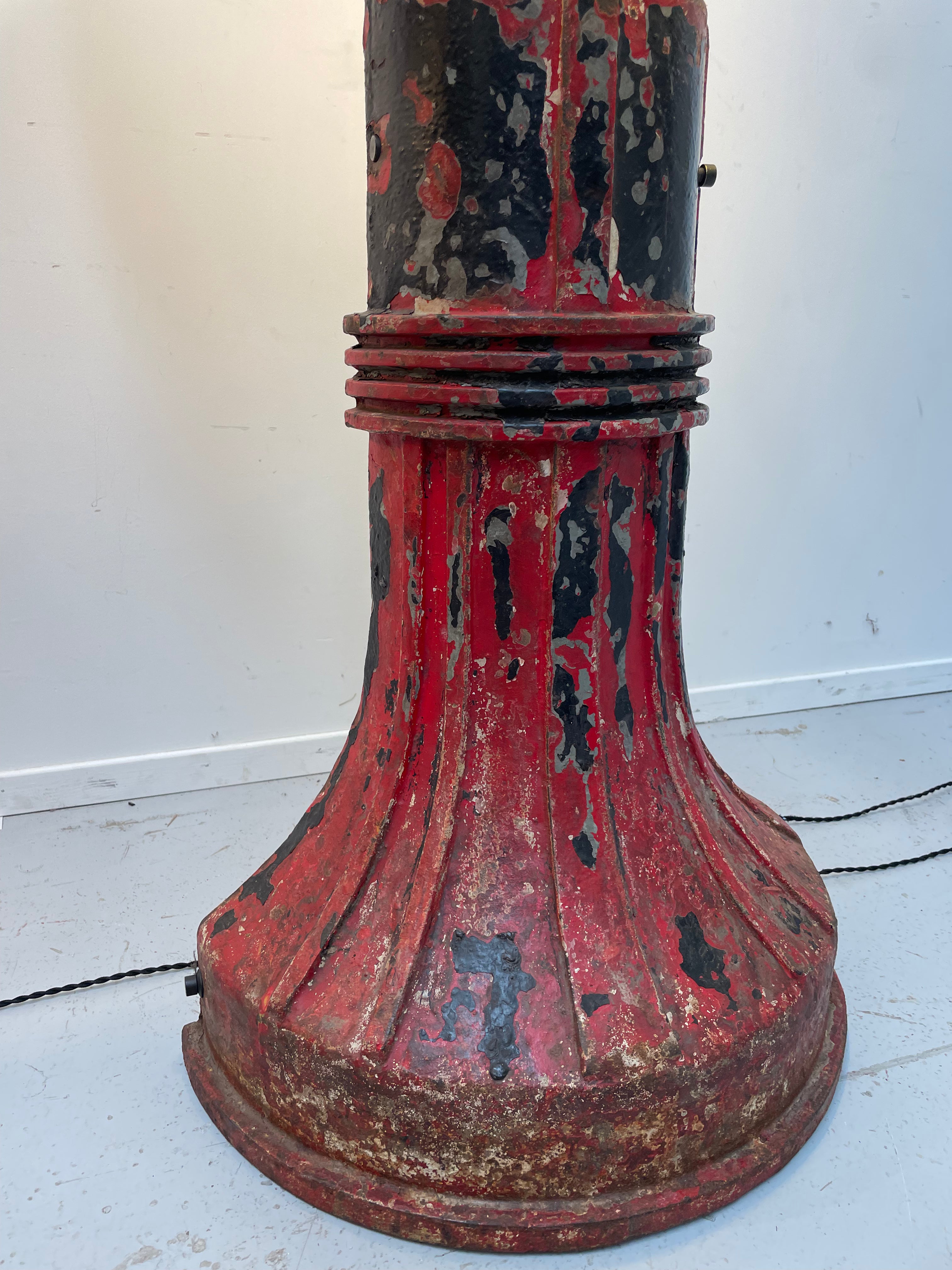 Grote tafellamp van Stephane Goosse - Prijs per stuk