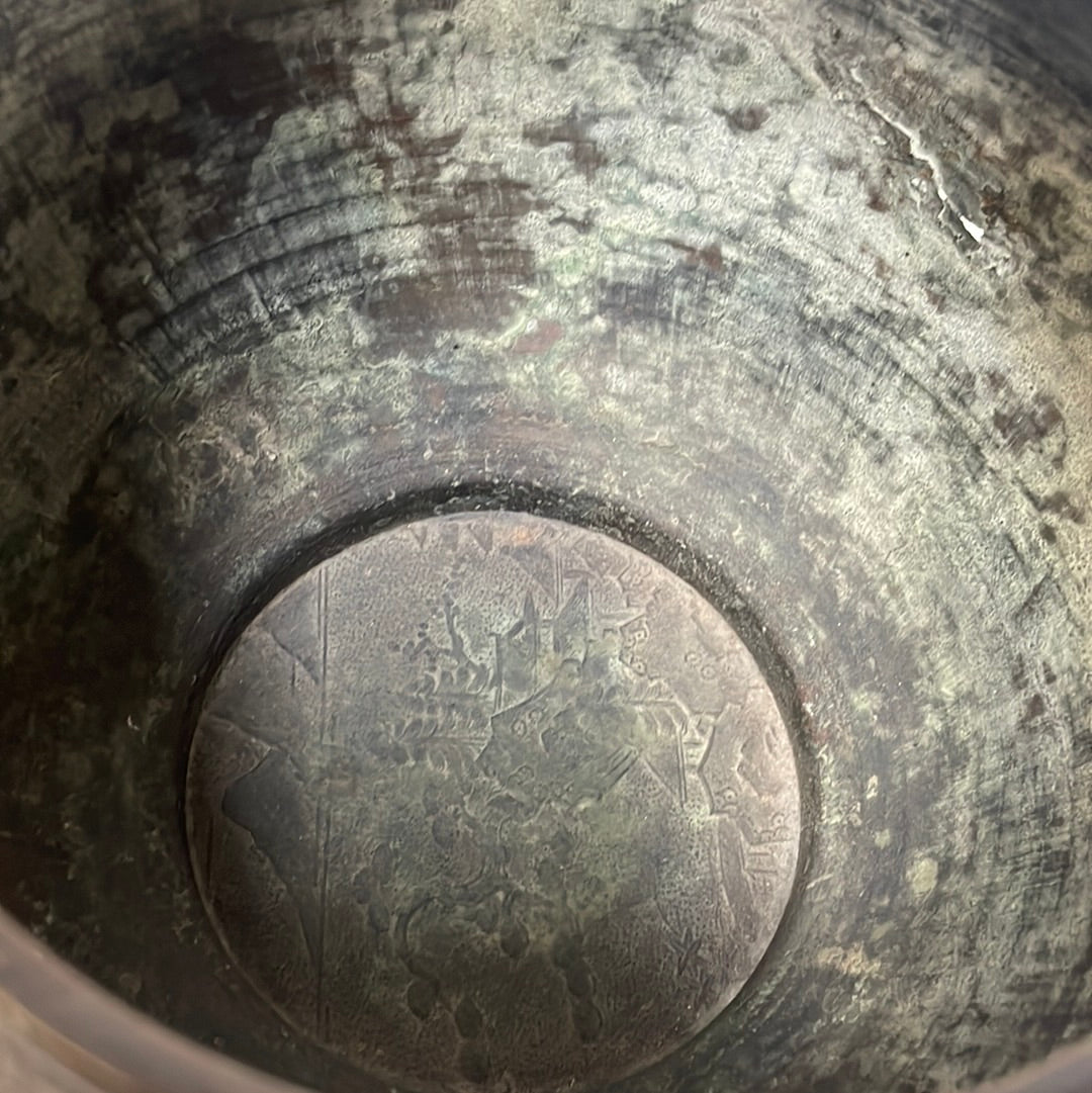 Paire de cache-pots en bronze sculptés de dragons