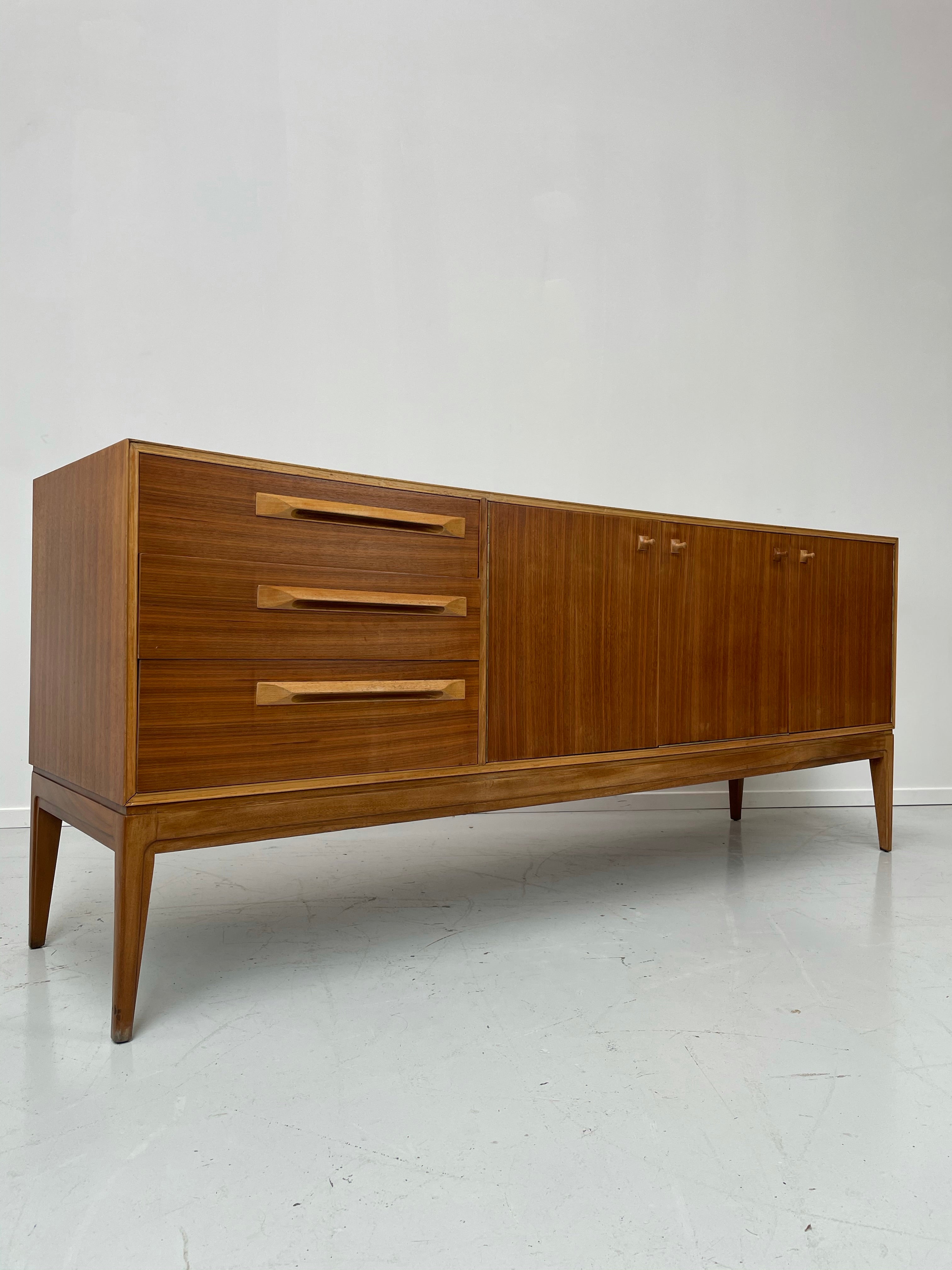 Vintage McIntosh dressoir van teakhout