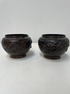 Pair of bronze cachepots dragon sculptured