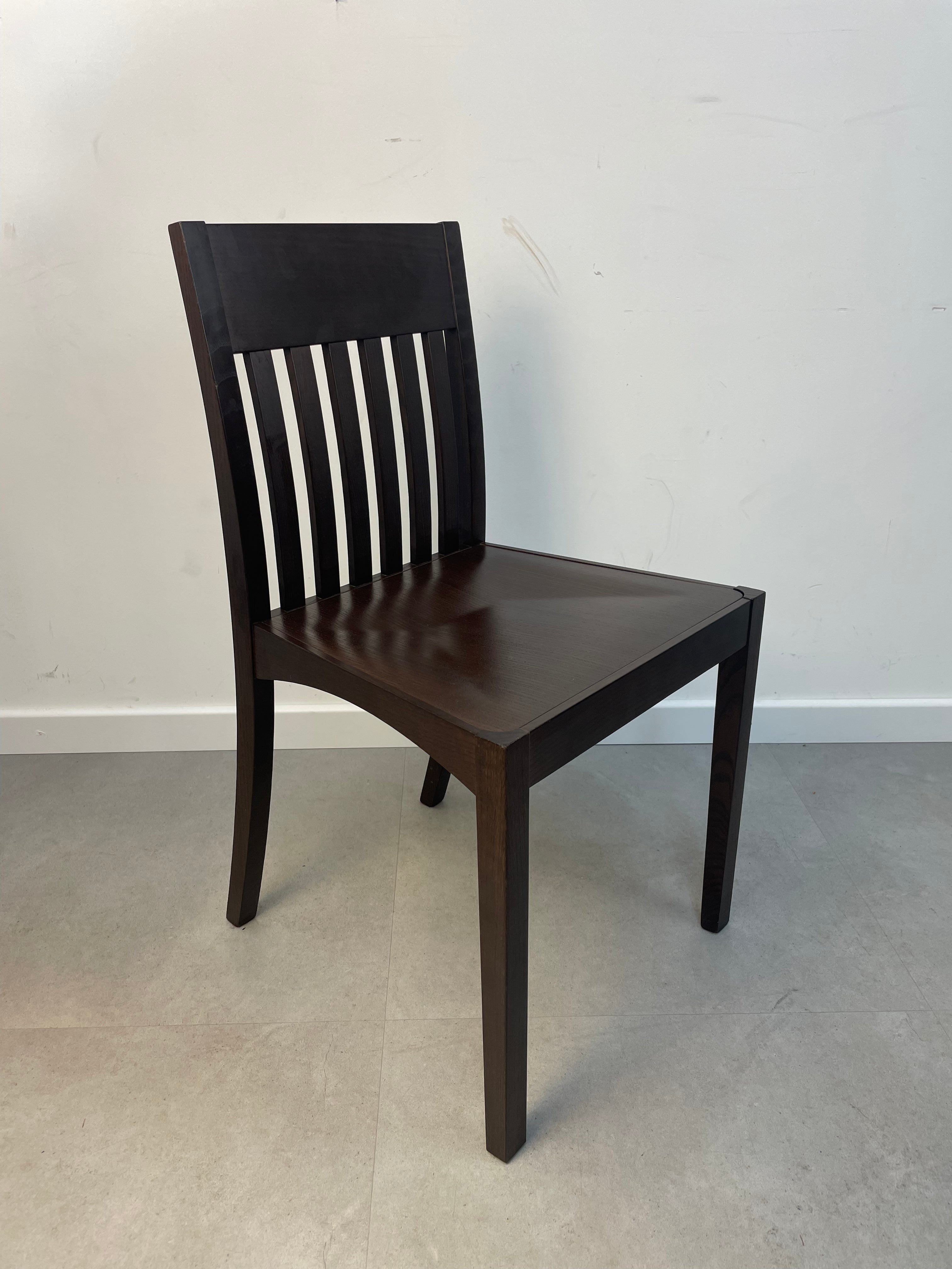 Design “Linda” Chair